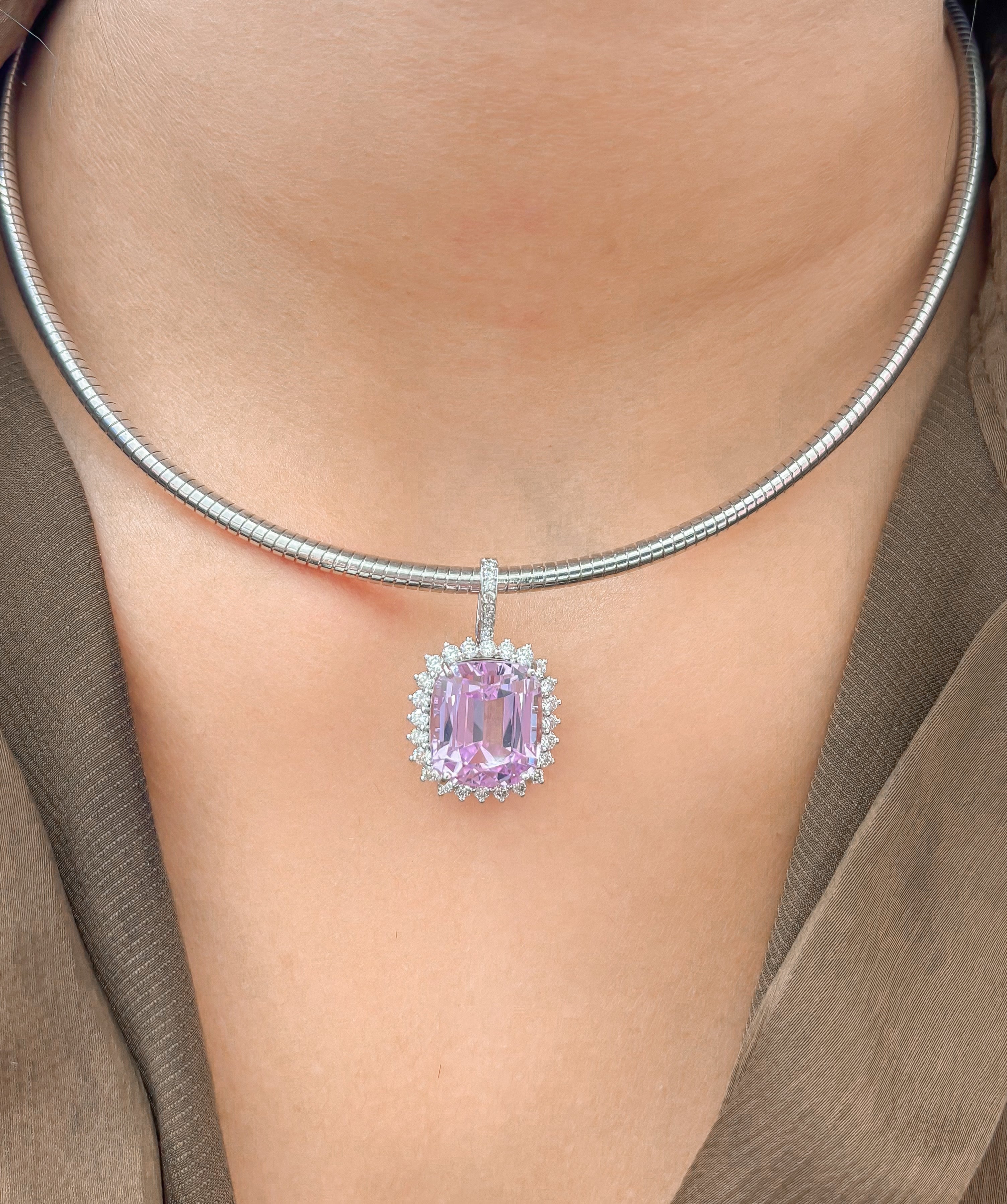 JPPD-1158/11504 Kunzite Helo Diamond Octagon Pendant | 14K