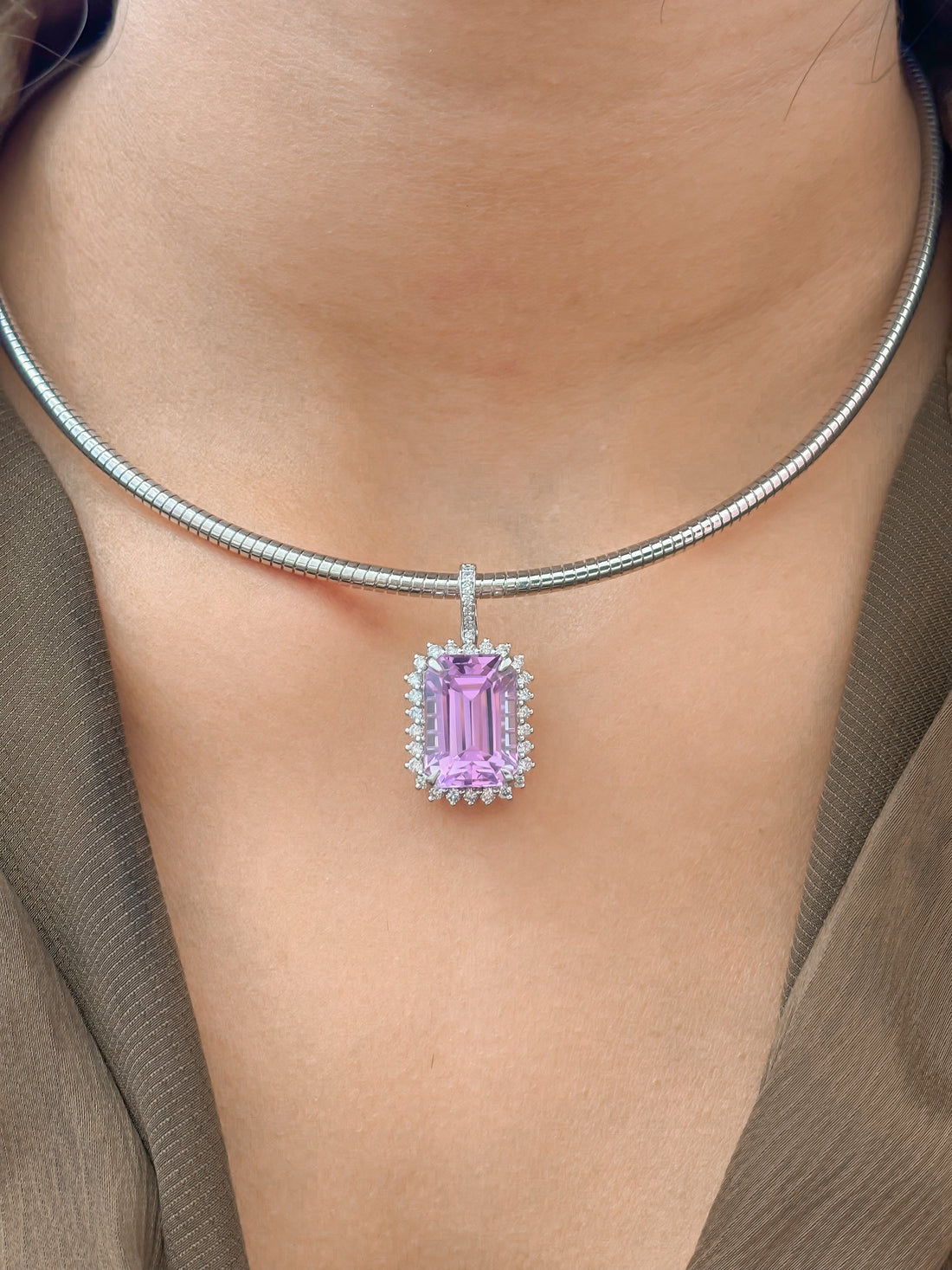 JPPD-1160/11506 Kunzite Helo Diamond Octagon Pendant | 14K