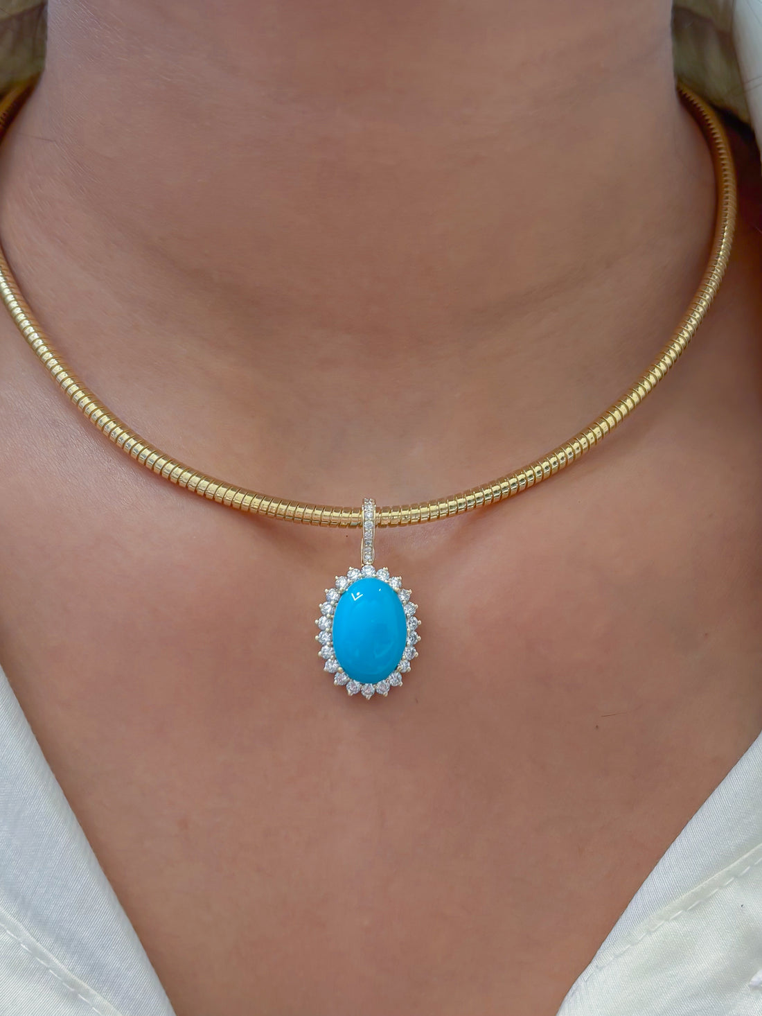 JPPD-1190/11759 Turquoise Helo Diamond Oval Pendant | 14K