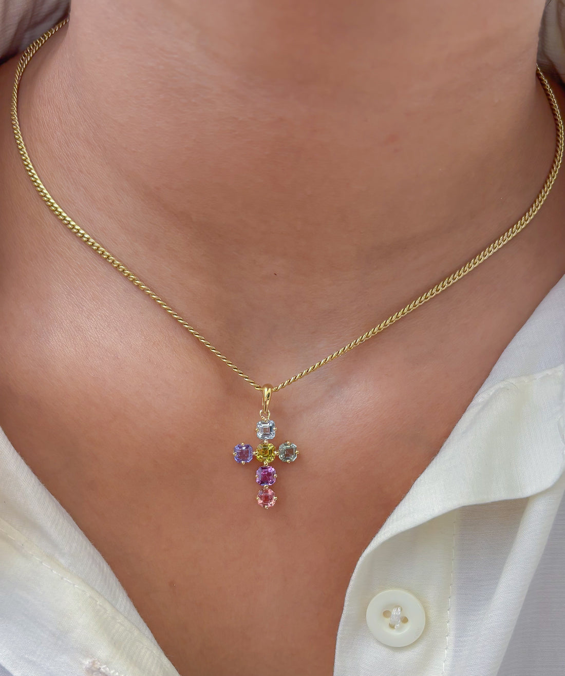 JPPD-1199/11946 Rainbow Sapphire Pendant | 18K