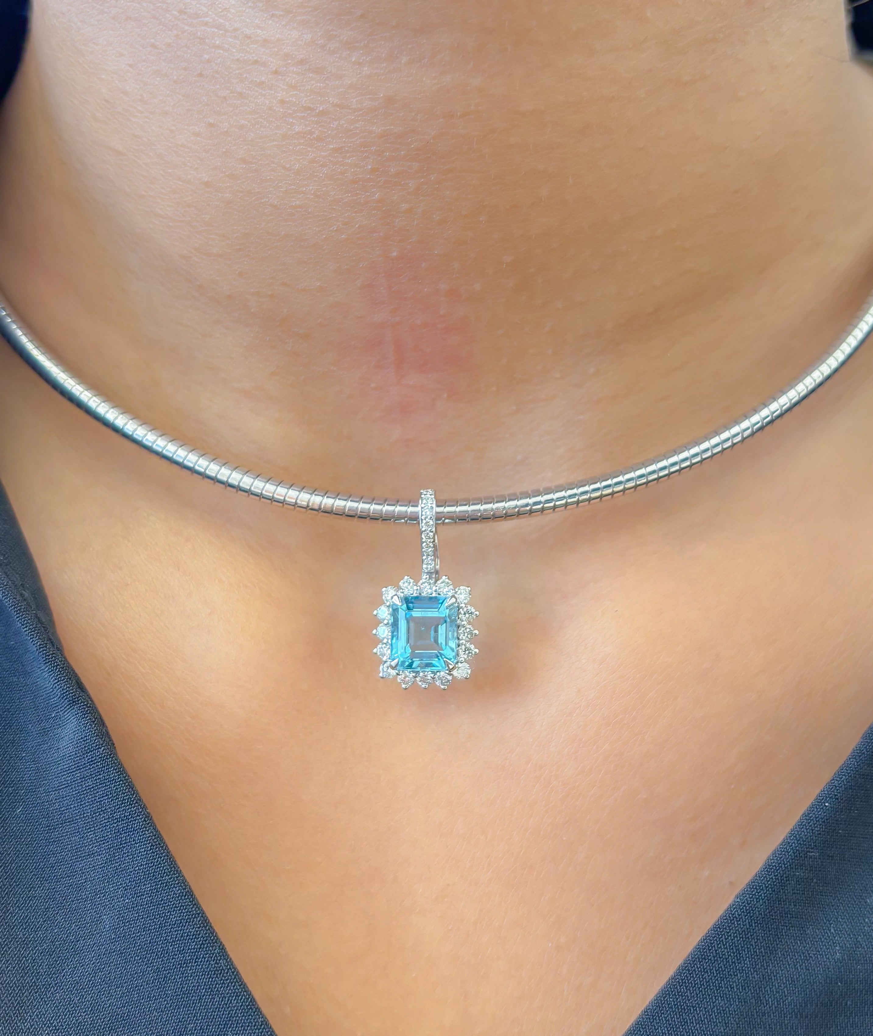 JPPD-1269/12431 Aquamarine Helo Diamond Octagon Pendant | 14K