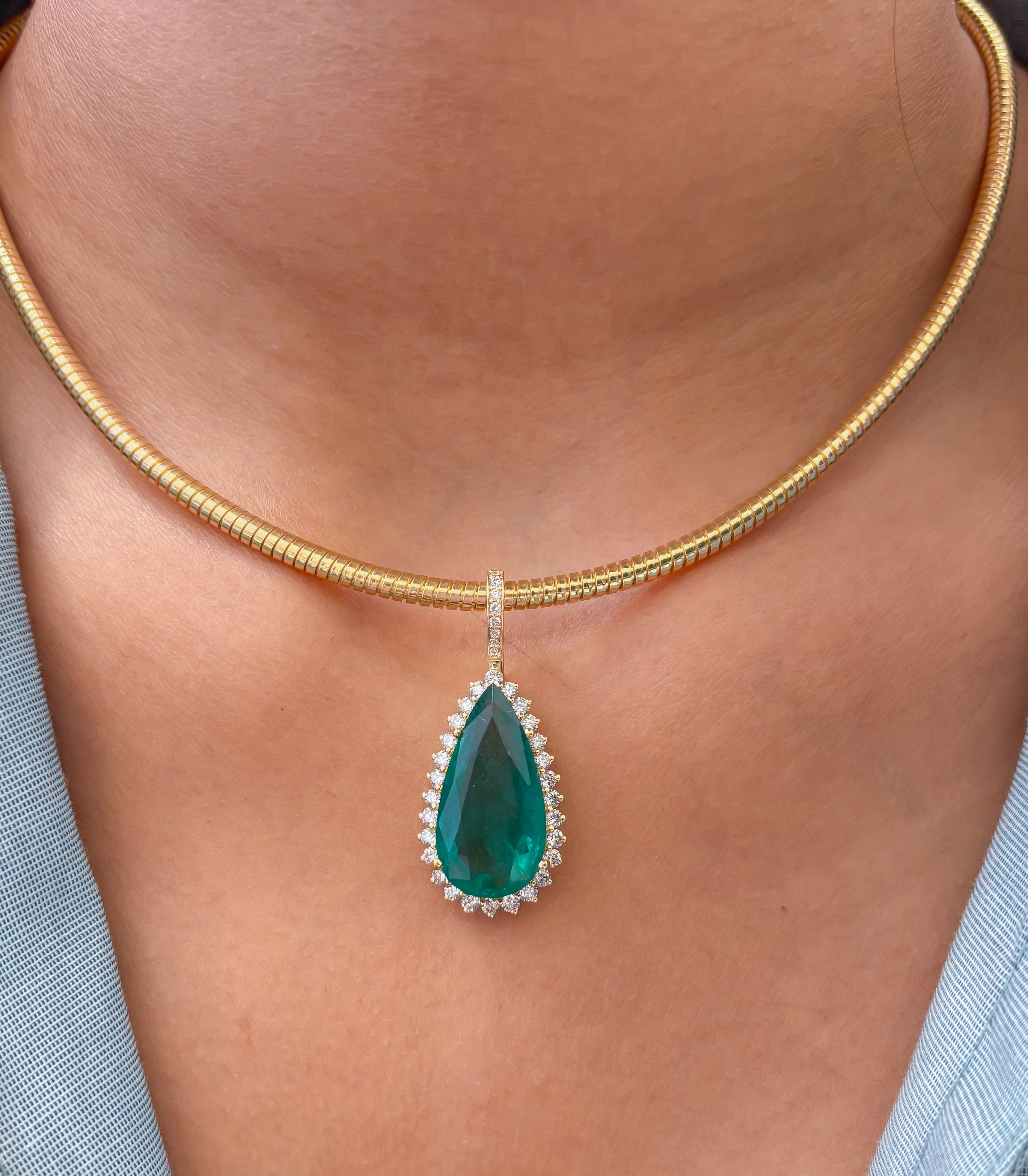 JPPD-1286/12525 Emerald Diamond Pendant | 18K