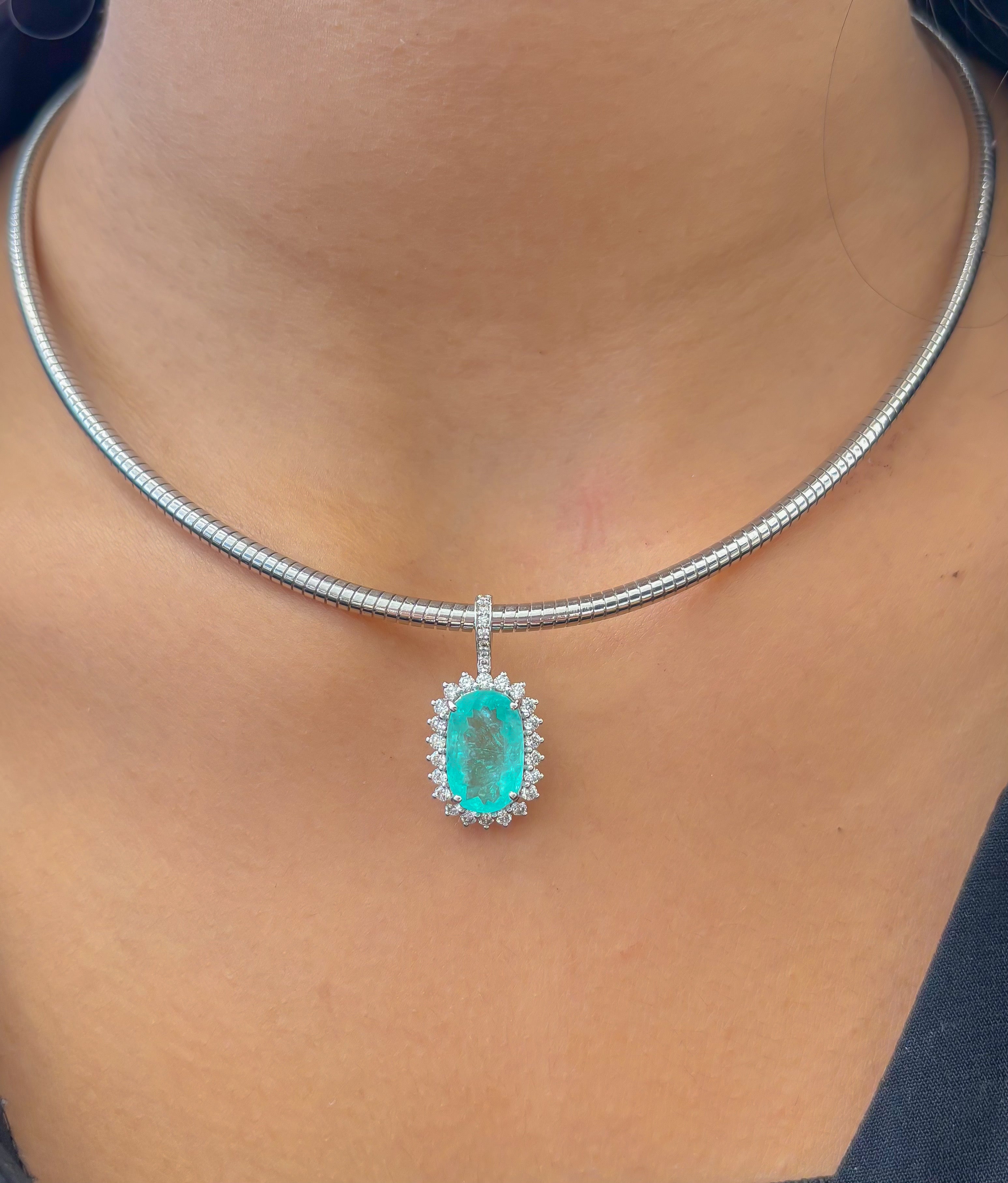 JPPD-1354/12909 Paraiba Tourmaline Halo Diamond Oval Pendant | 18K