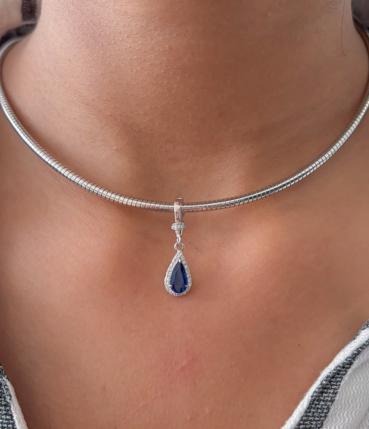 JPPD-141/2593 Blue Sapphire Pear Octagon With Diamond Pendant | 18K
