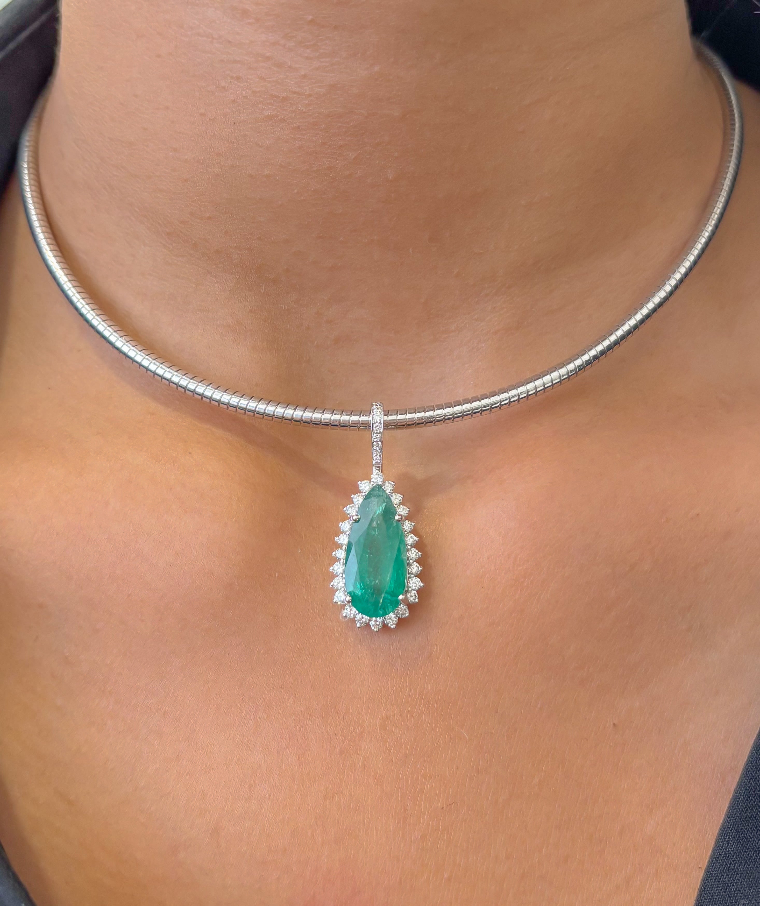 JPPD-1429/13273 Emerald Diamond Pendant | 18K