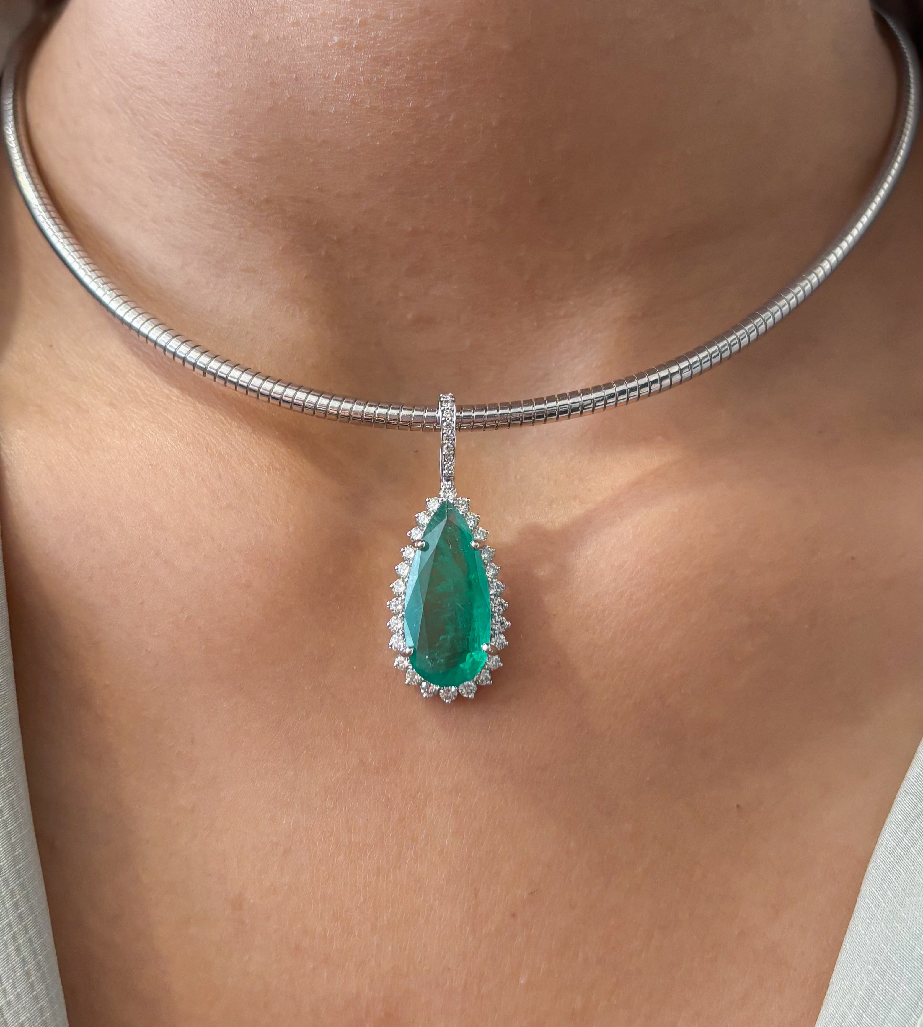 JPPD-1435/13366 Emerald Diamond Pendant | 18K