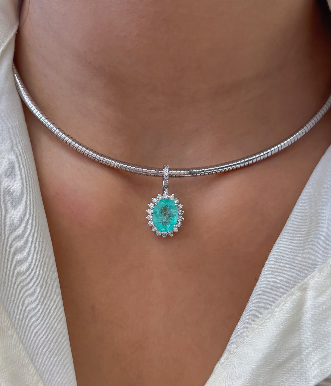 JPPD-1480/13670 Paraiba Tourmaline Halo Diamond Oval Pendant | 18K