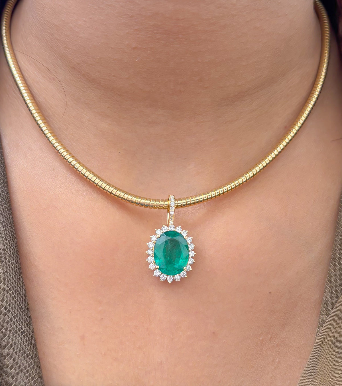 JPPD-1519/13882 Emerald Halo Diamond Oval Pendant | 18K