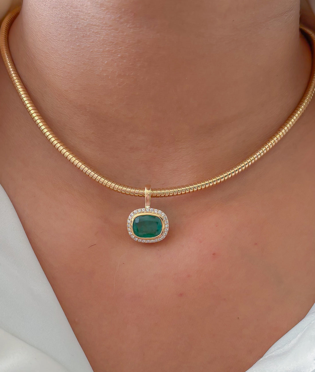 JPPD-1592/14060 Diamond Emerald Pendant | 18K