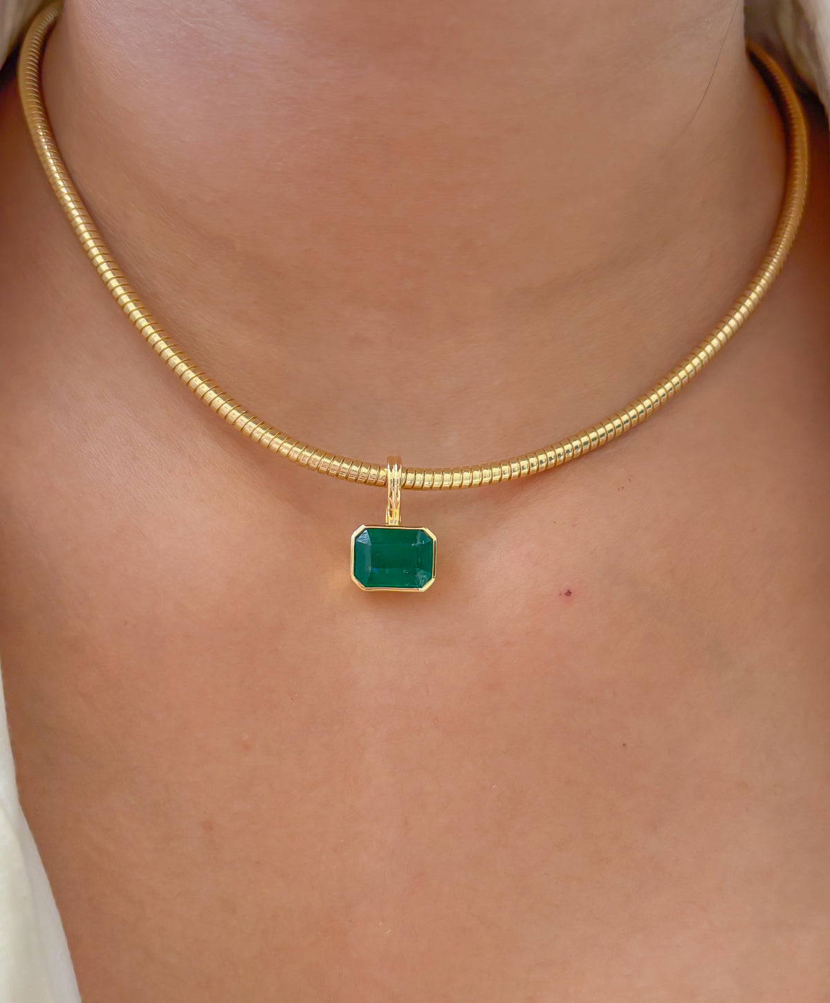JPPD-1613/14100 Emerald Pendant | 18K