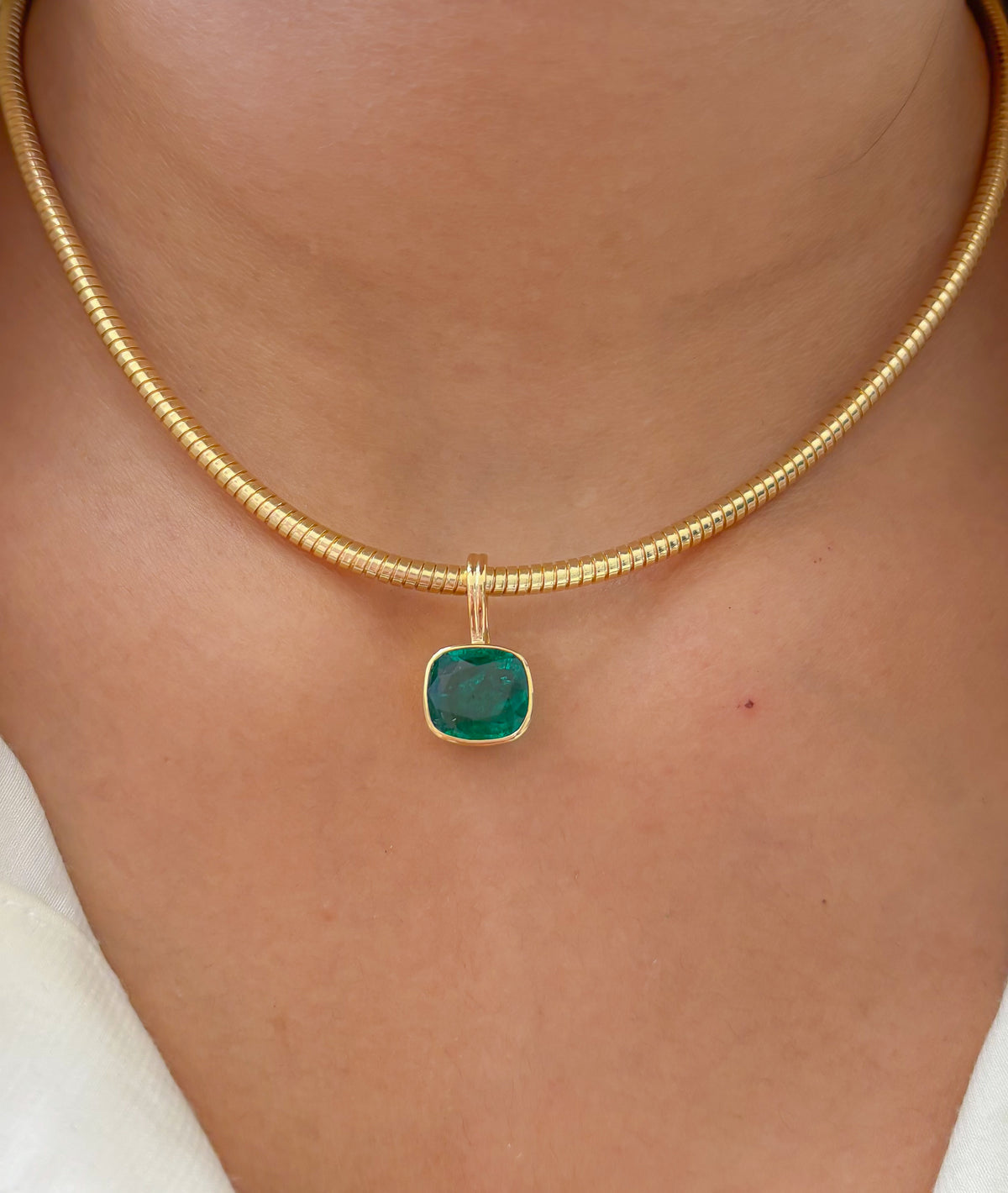 JPPD-1615/14102 Emerald Pendant | 18K