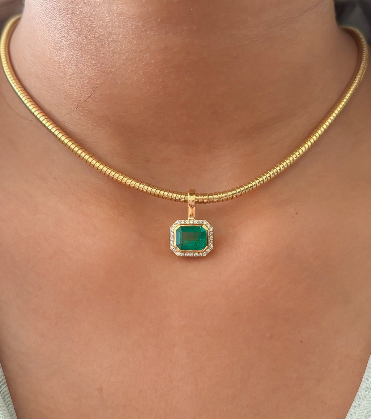 JPPD-1671/14178 Diamond Emerald Pendant | 18K