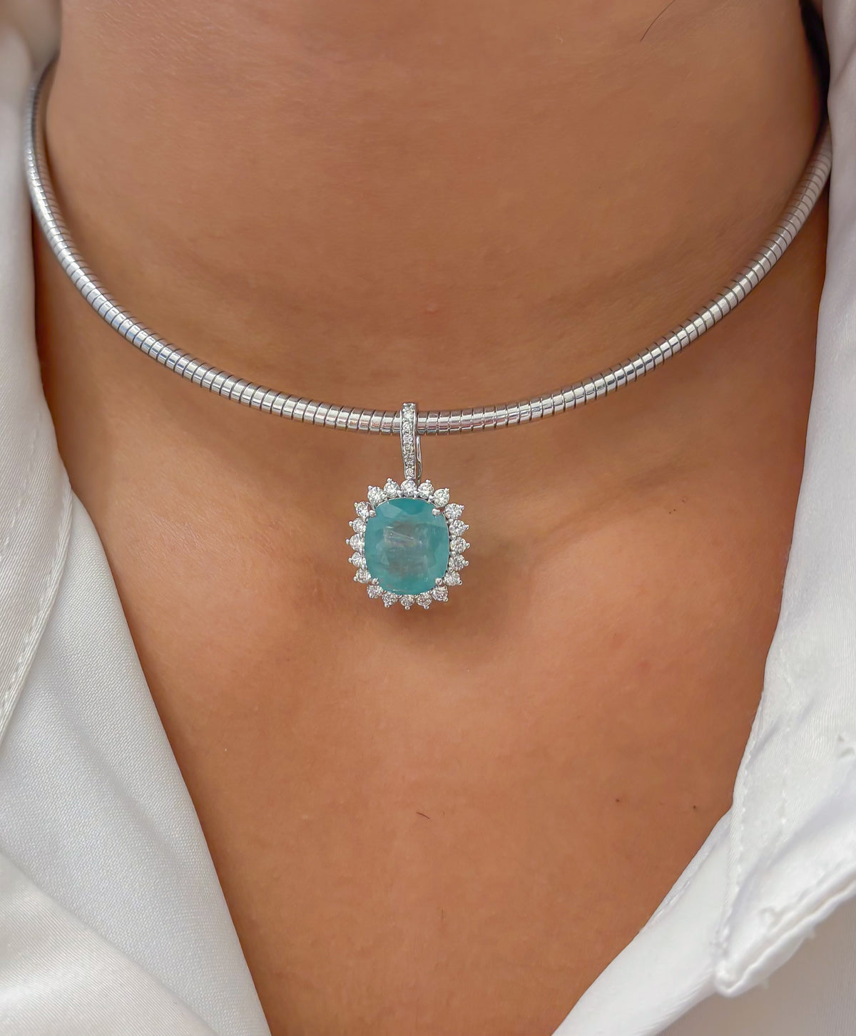JPPD-1808/14349 Paraiba Tourmaline Halo Diamond Oval Pendant | 18K