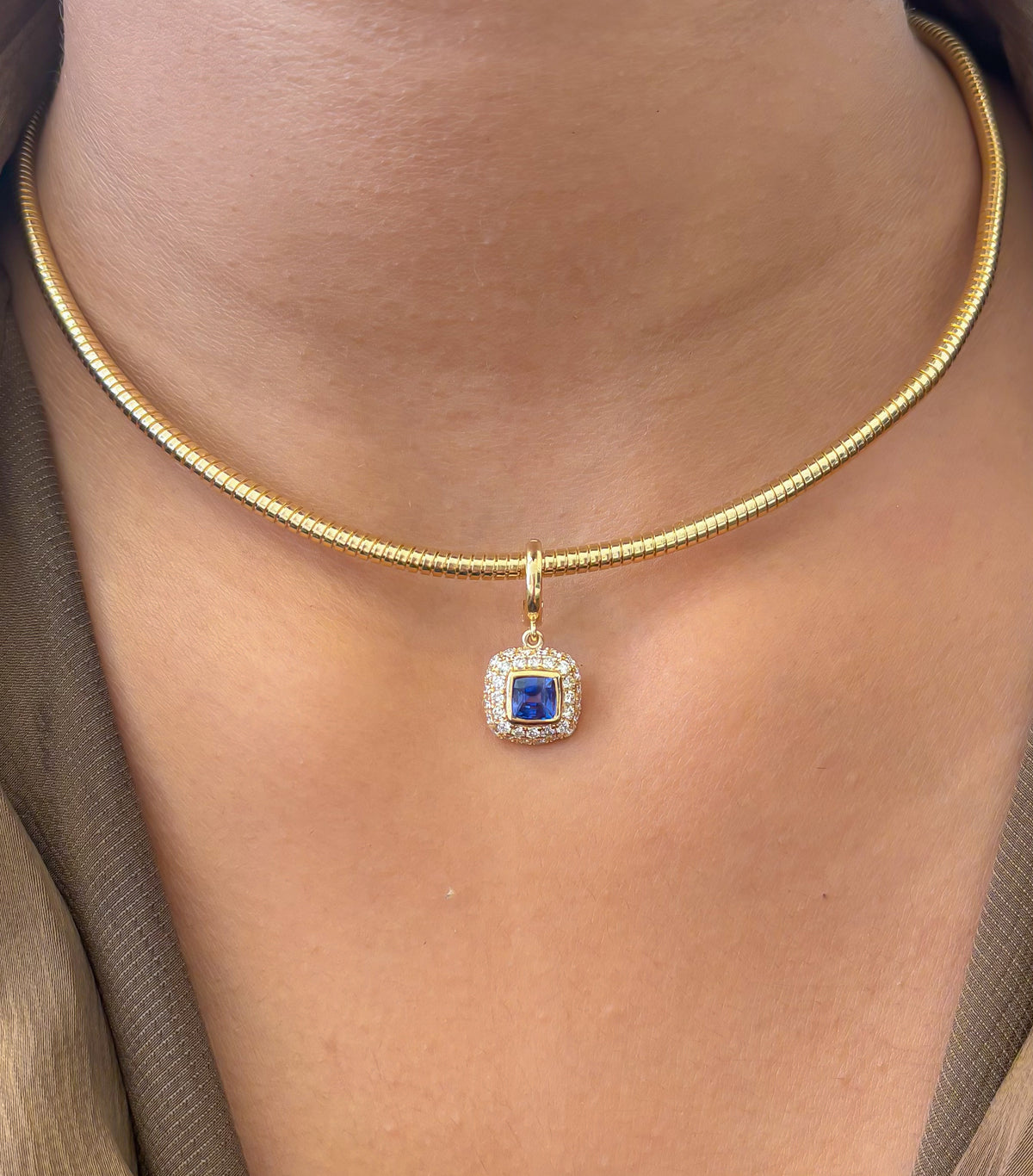 JPPD-1922/14614 Blue Sapphire Diamond Pendant | 18K