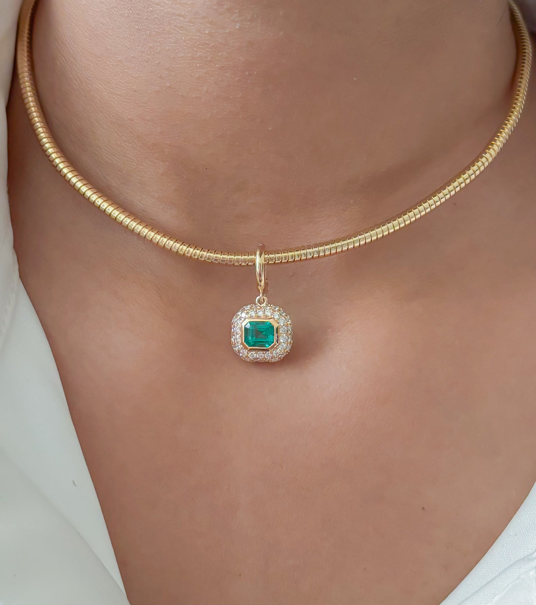 JPPD-1945/14663 Emerald Diamond Pendant | 18K