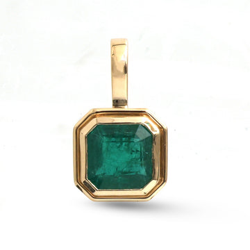 JPPD-1995/14777 Emerald Pendant | 18K