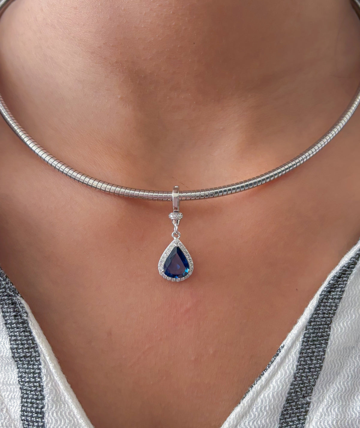 JPPD-225/3316 Blue Sapphire Pear With Diamond Pendant | 18K