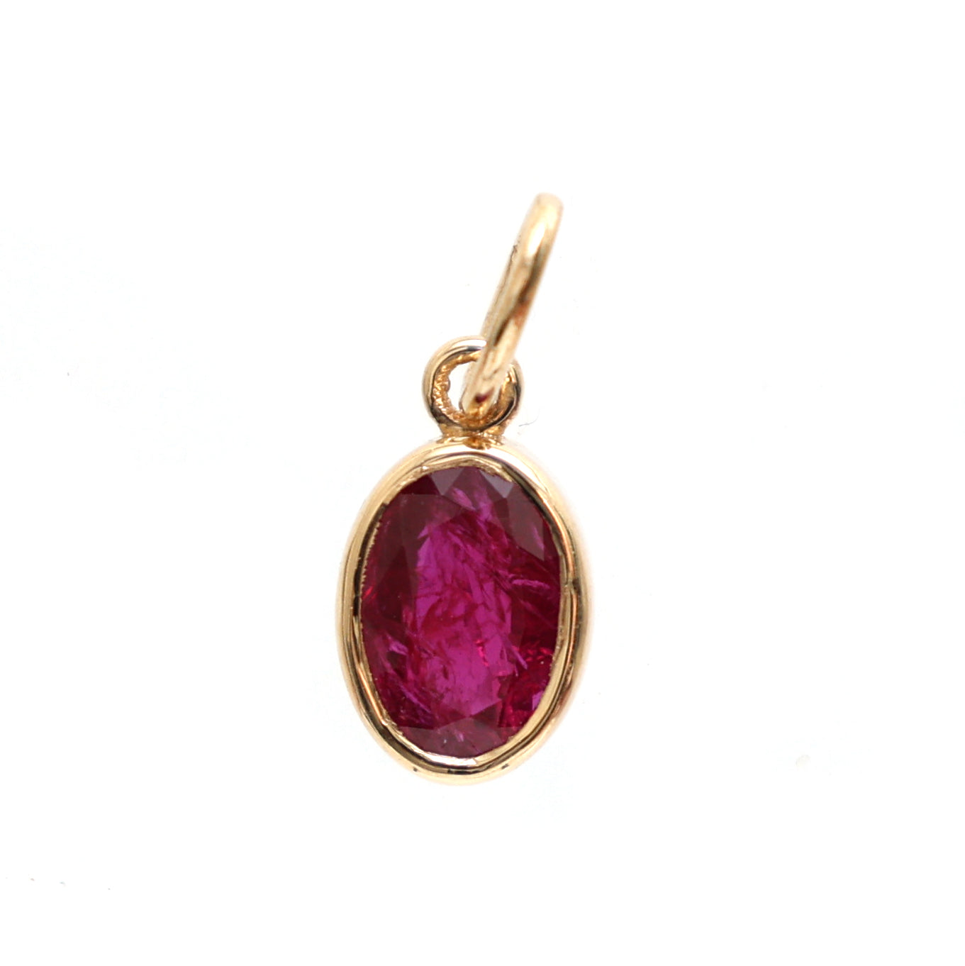 JPPD-253/3826 Ruby Oval Bezal Charms Pendant | 18K