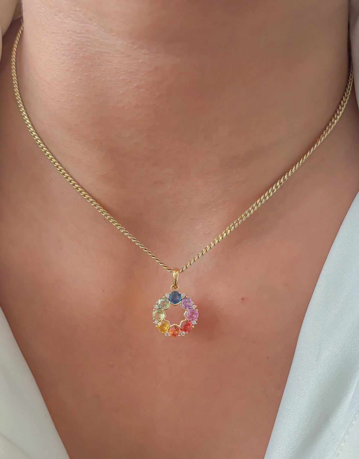 JPPD-472/7396 Rainbow Sapphire Round Star Pendant | 18K