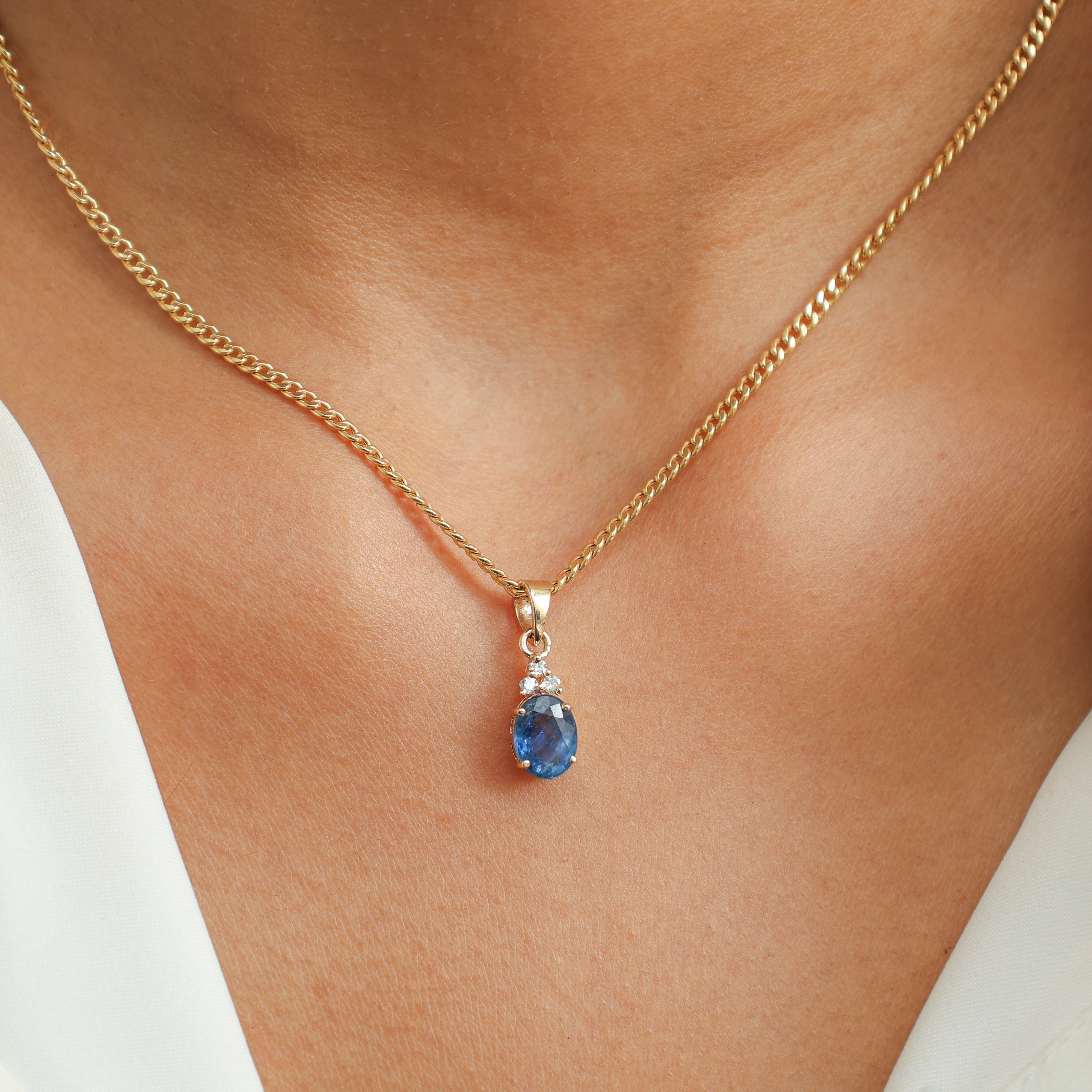 JPPD-589/8135 Blue Sapphire Oval With Diamond Pendant | 14K