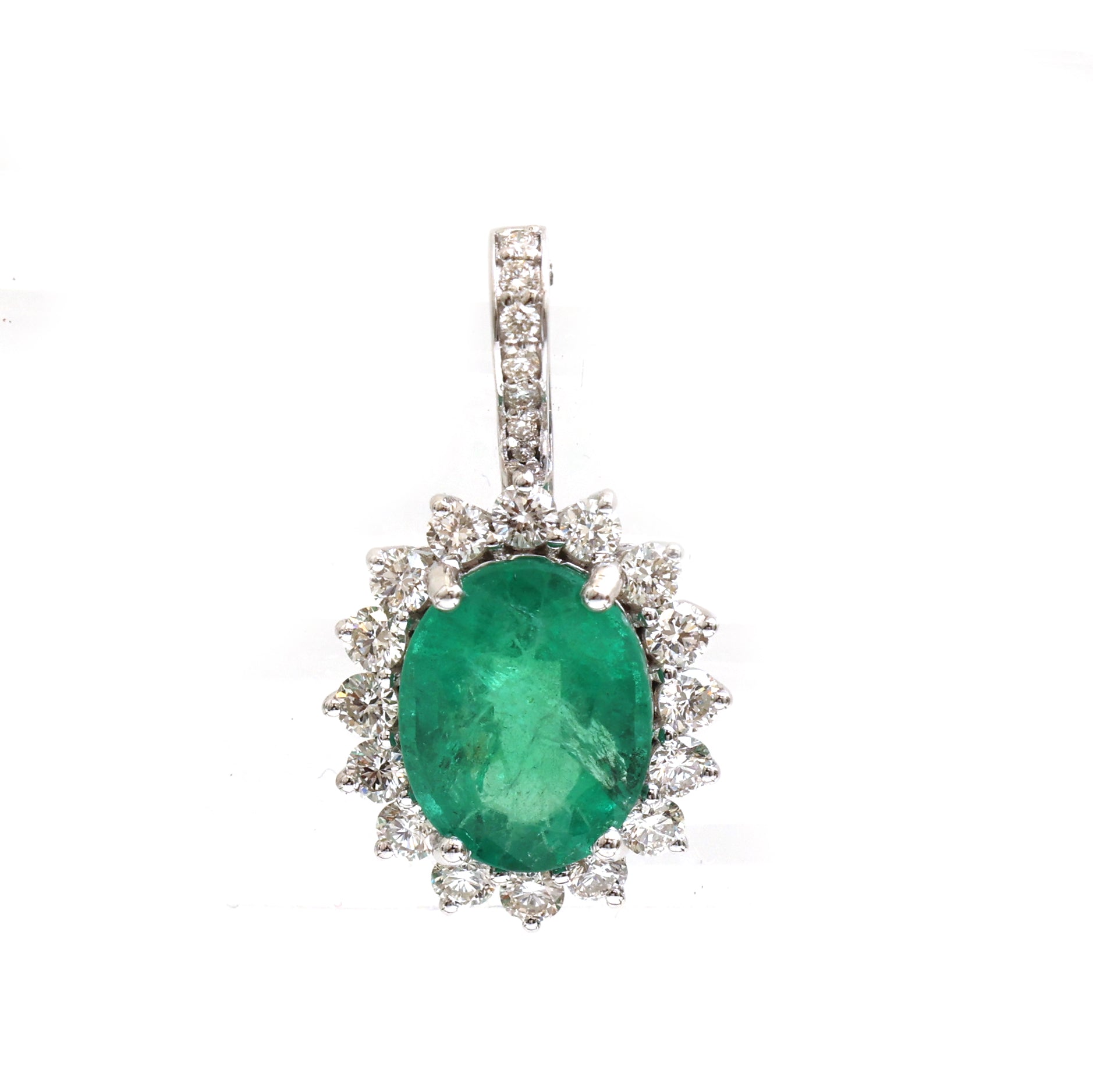 JPPD-727/9062 Emerald Helo Diamond Oval Pendant | 18K