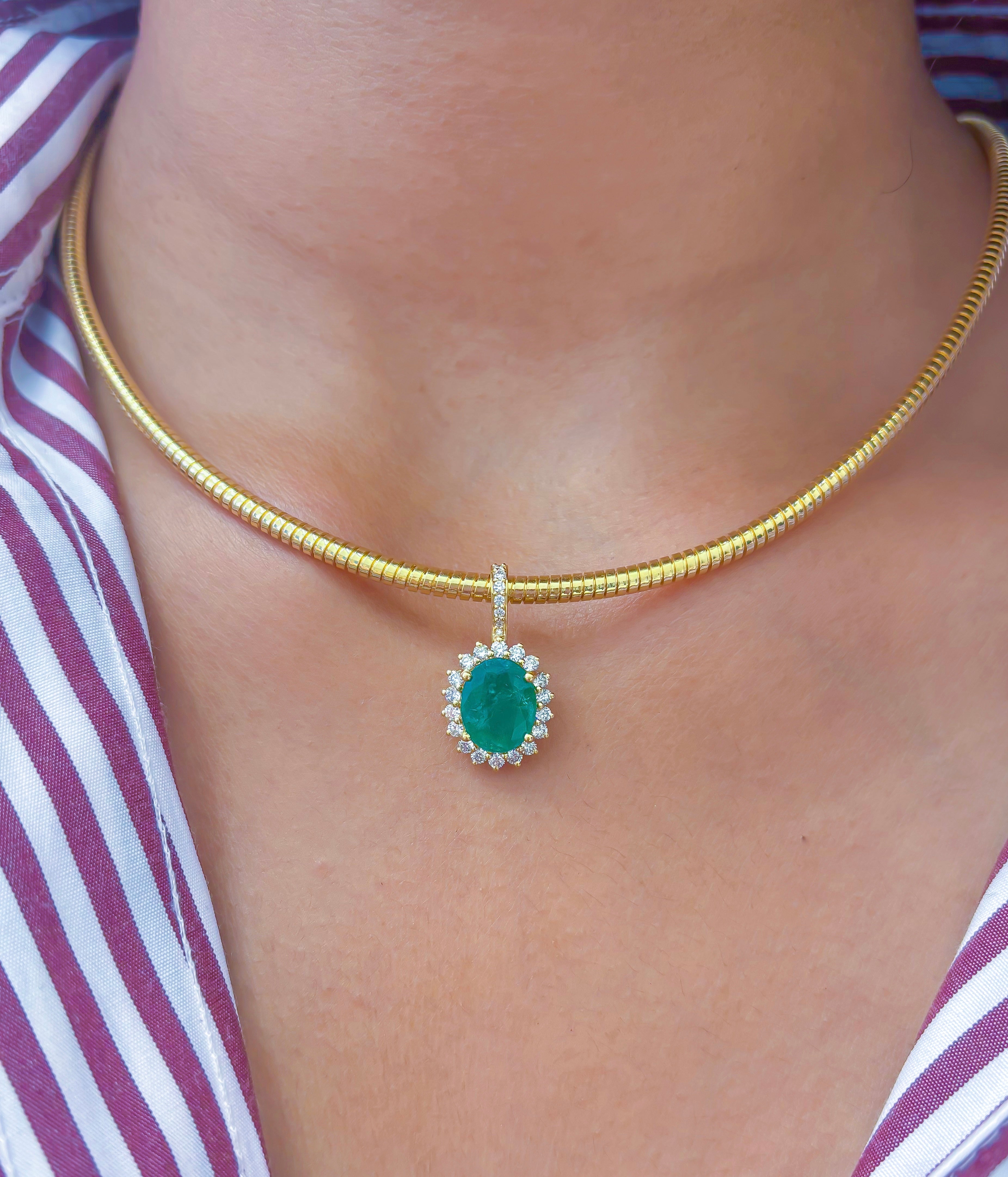 JPPD-754/9144 Emerald Helo Diamond Oval Pendant | 18K