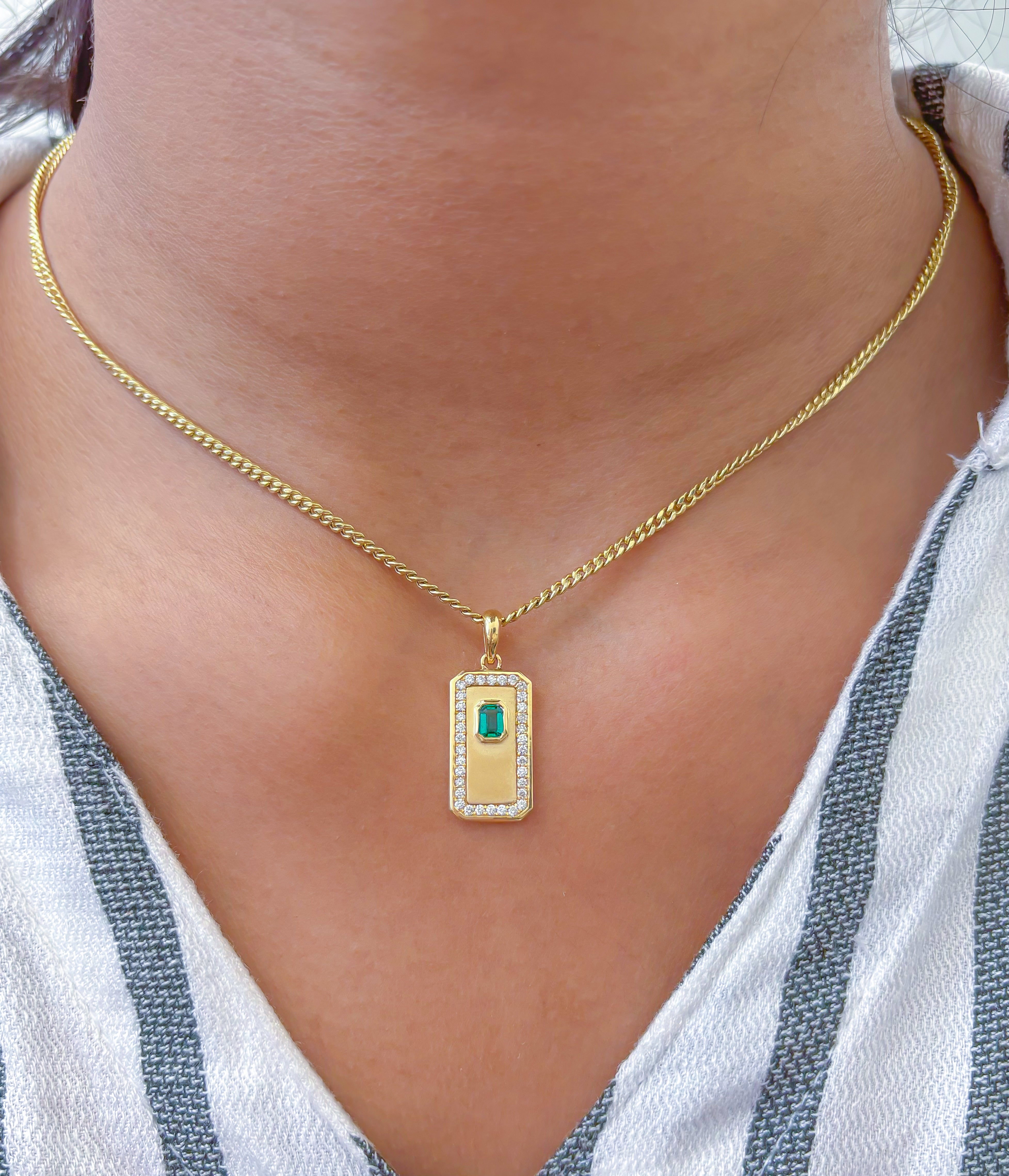 JPPD-800/9229 Emerald Diamond Pendant | 18K