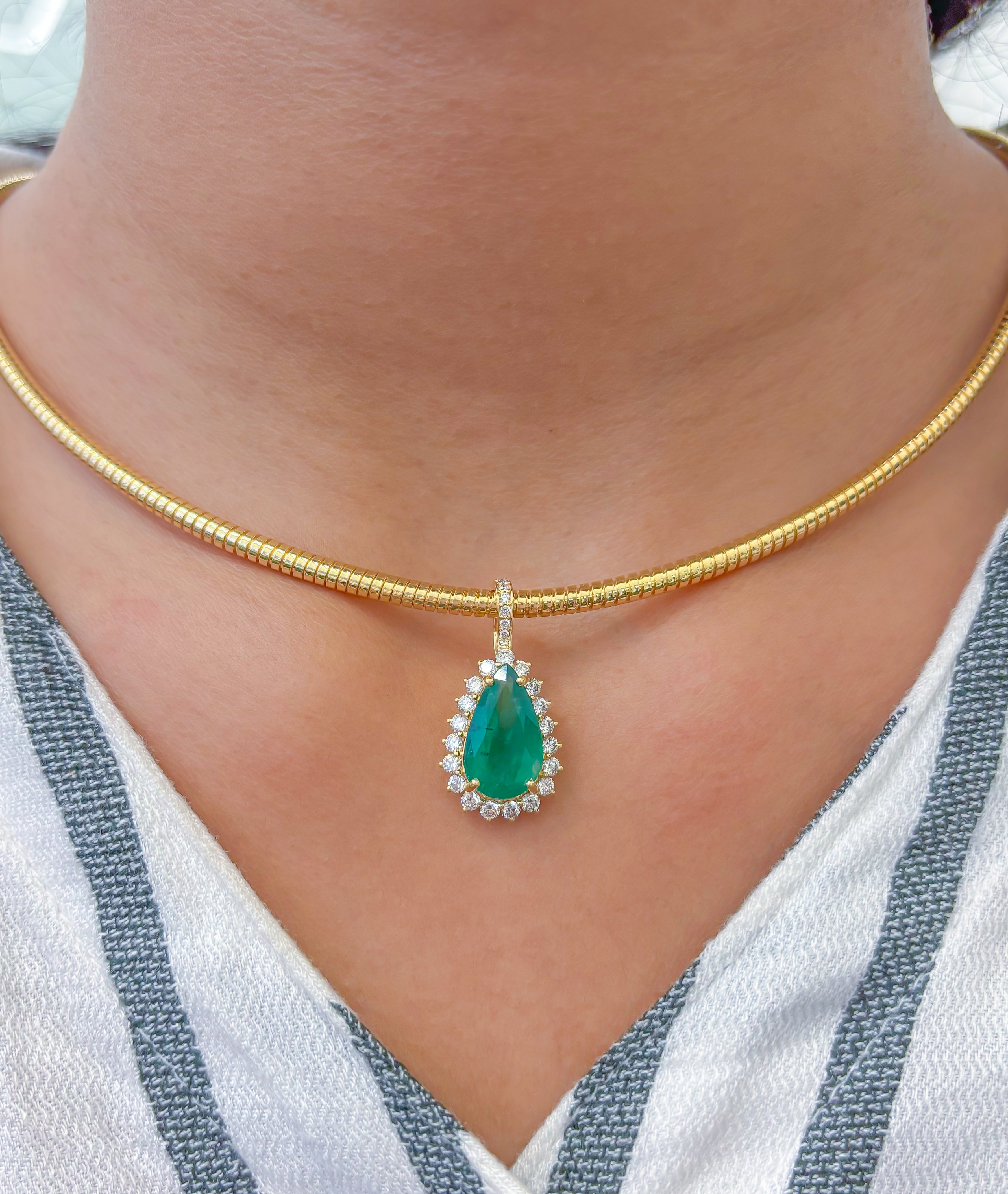 JPPD-803/9232 Emerald Diamond Pendant | 18K