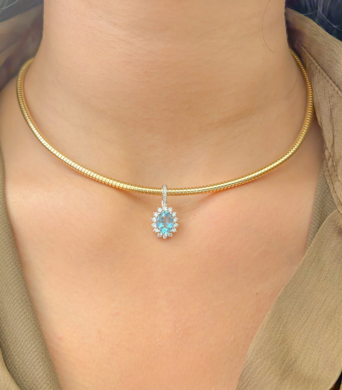 JPPD-806/9287 Aquamarine Halo Diamond Oval Pendant | 18K