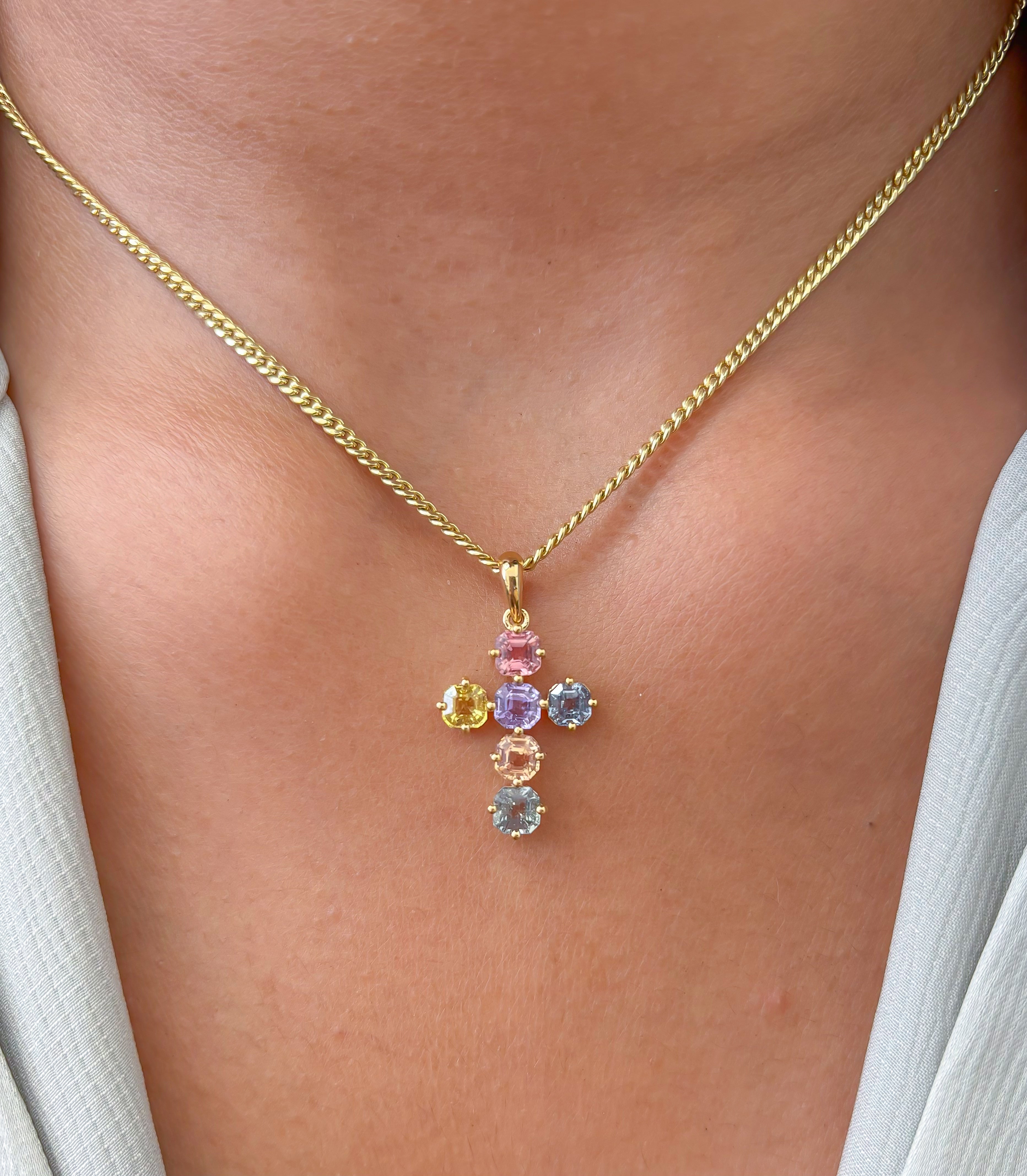 JPPD-818/9353 Rainbow Sapphire Pendant | 18K