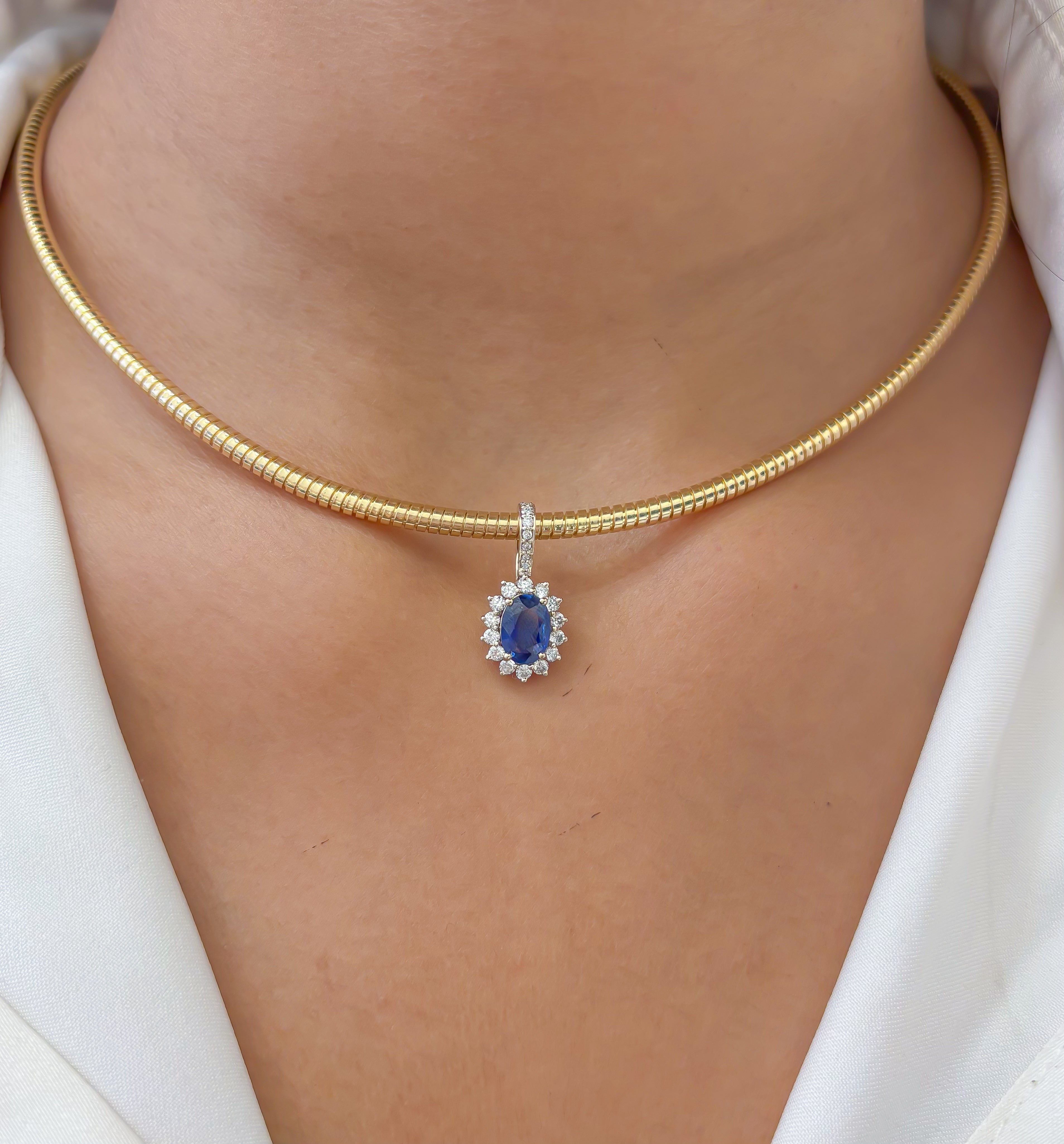JPPD-848/9534 Blue Sapphire Helo Diamond Oval Pendant | 18K