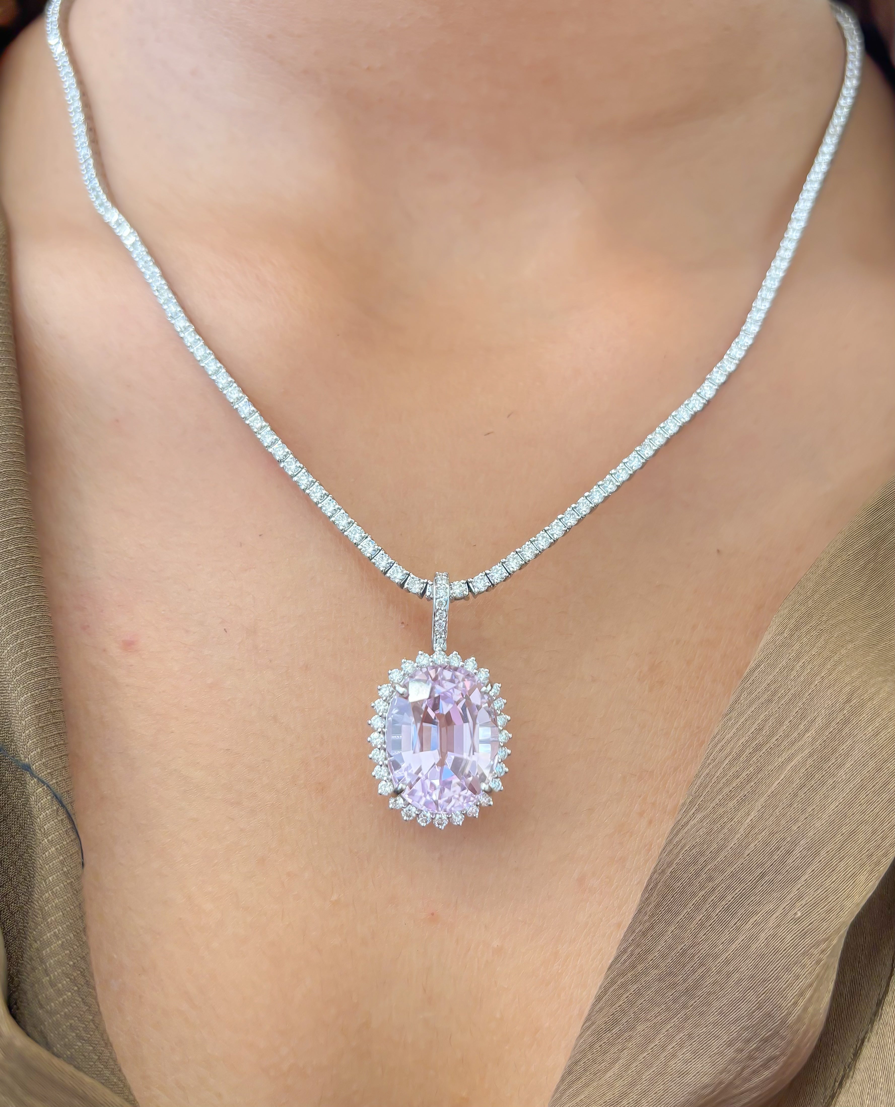 JPPD-858/9573 Kunzite Helo Diamond Oval Pendant | 14K