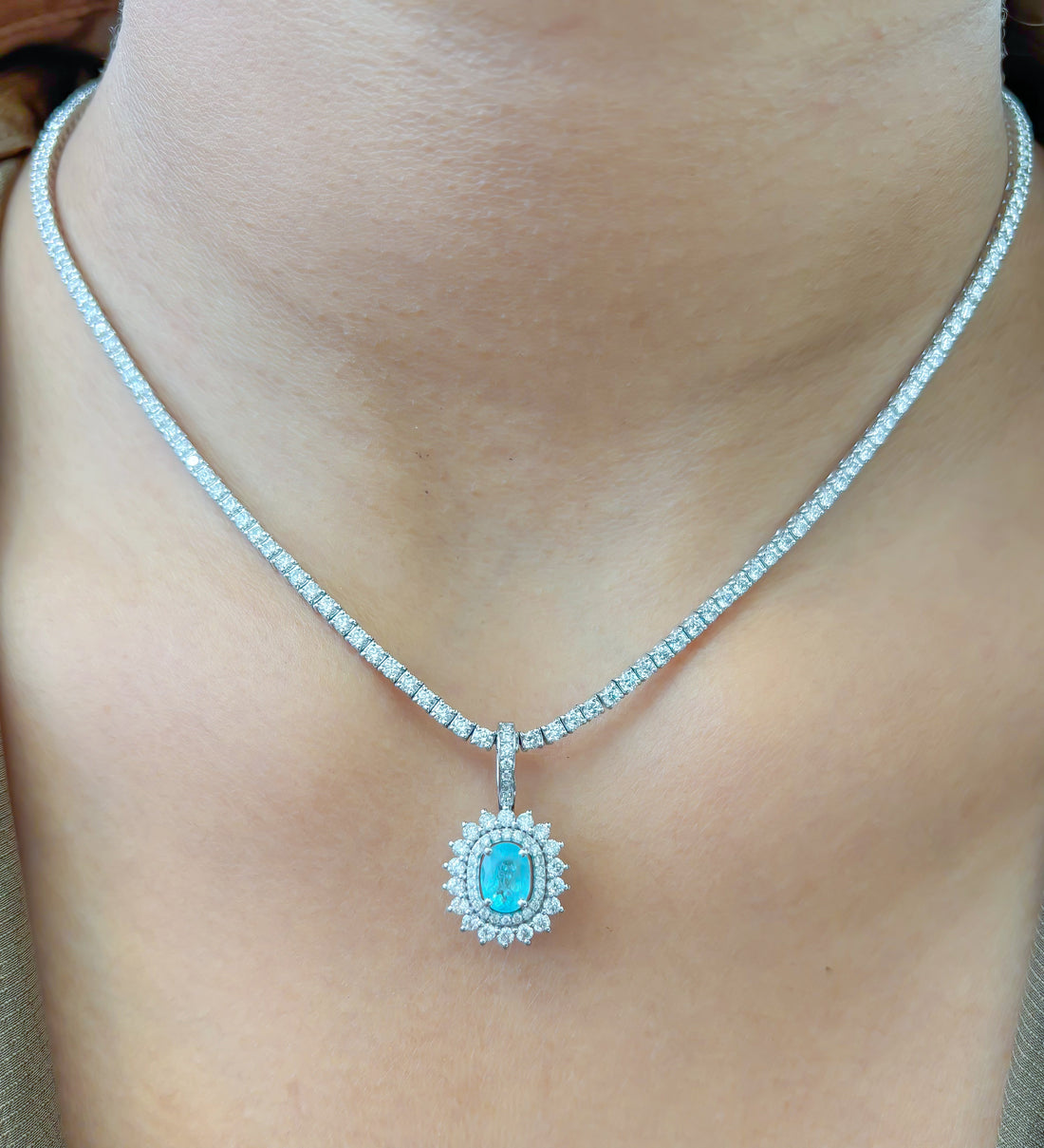 JPPD-898/9895 Paraiba Tourmaline Diamond Oval Double Helo Pendant | 18K