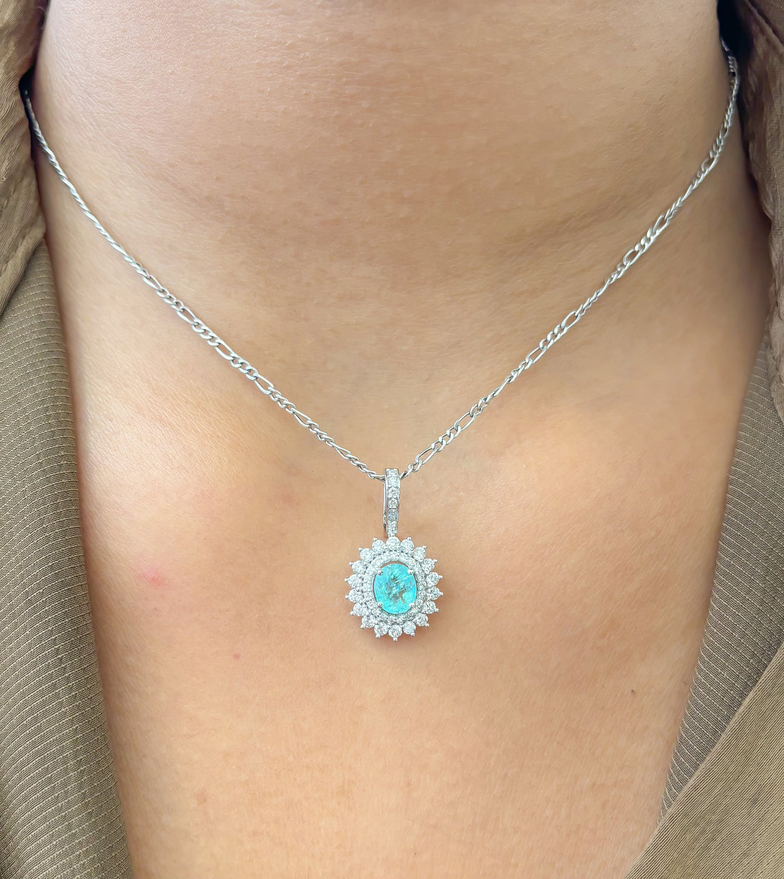 JPPD-925/9995 Paraiba Tourmaline Diamond Oval Double Helo Pendant | 18K