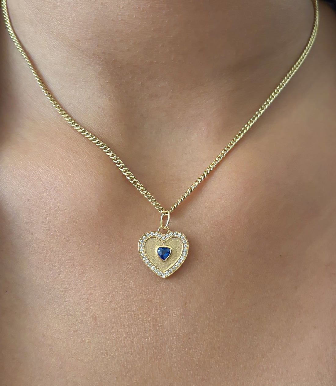 JPPD-994/10327 Blue Sapphire Diamond Pendant | 18K