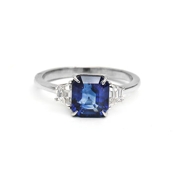 JPRG-1571/3890 Blue Sapphire Ring | 18K