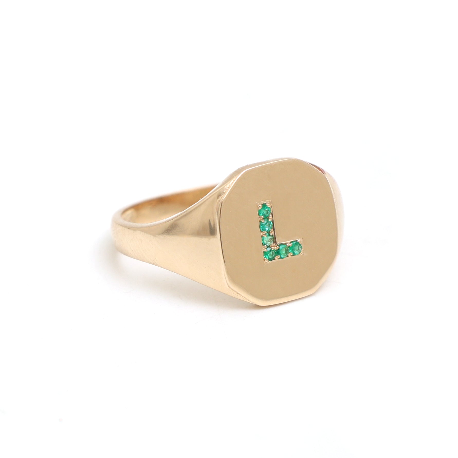 JPRG-1771/4399 Emerald L Capital Ring | 14K