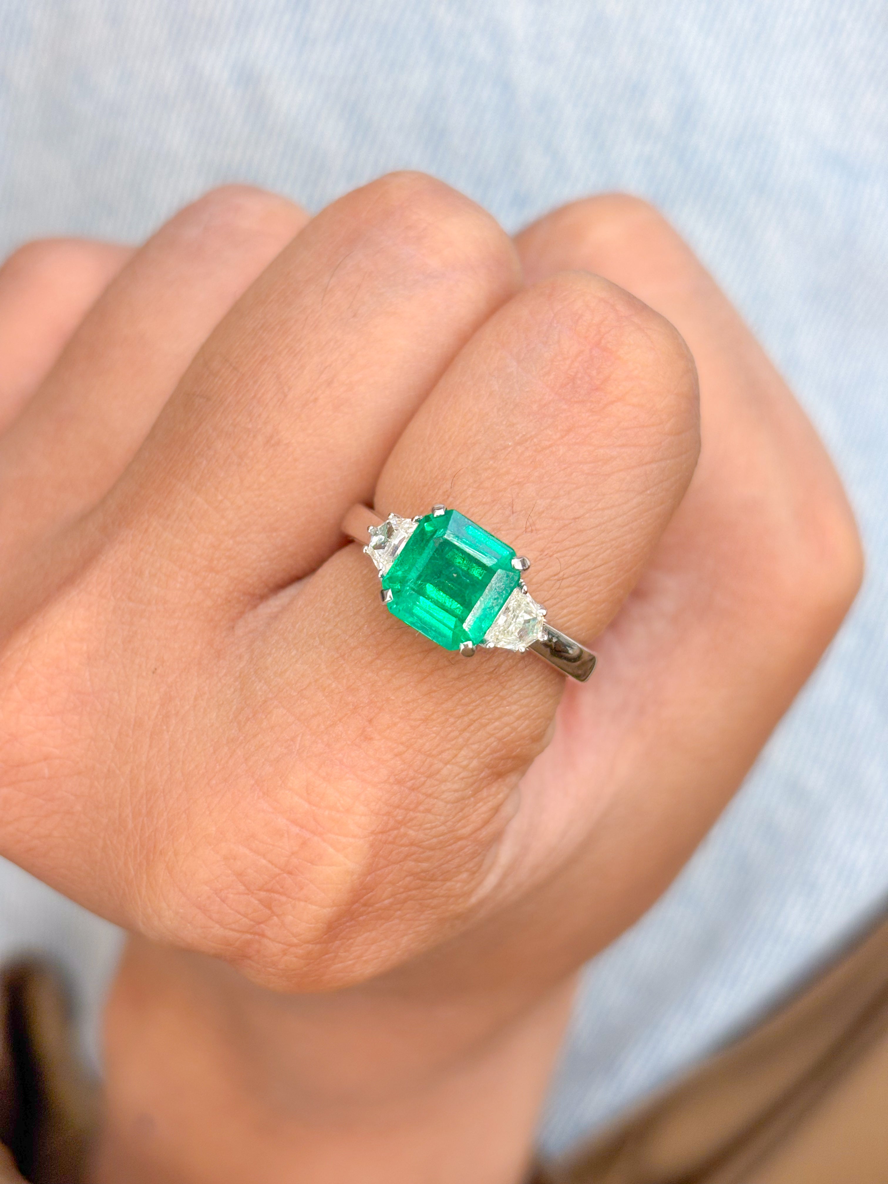 JPRG-2253/5699 Emerald Square Octagon With Diamond Fancy Ring | 18K