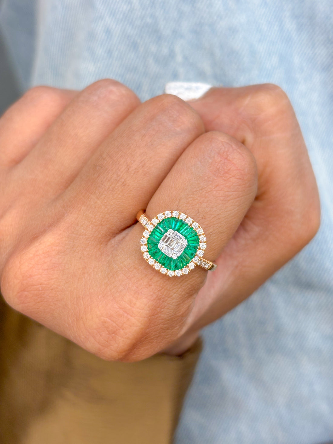 JPRG-2324/5948 Emerald Taper With Diamond Ring | 18K