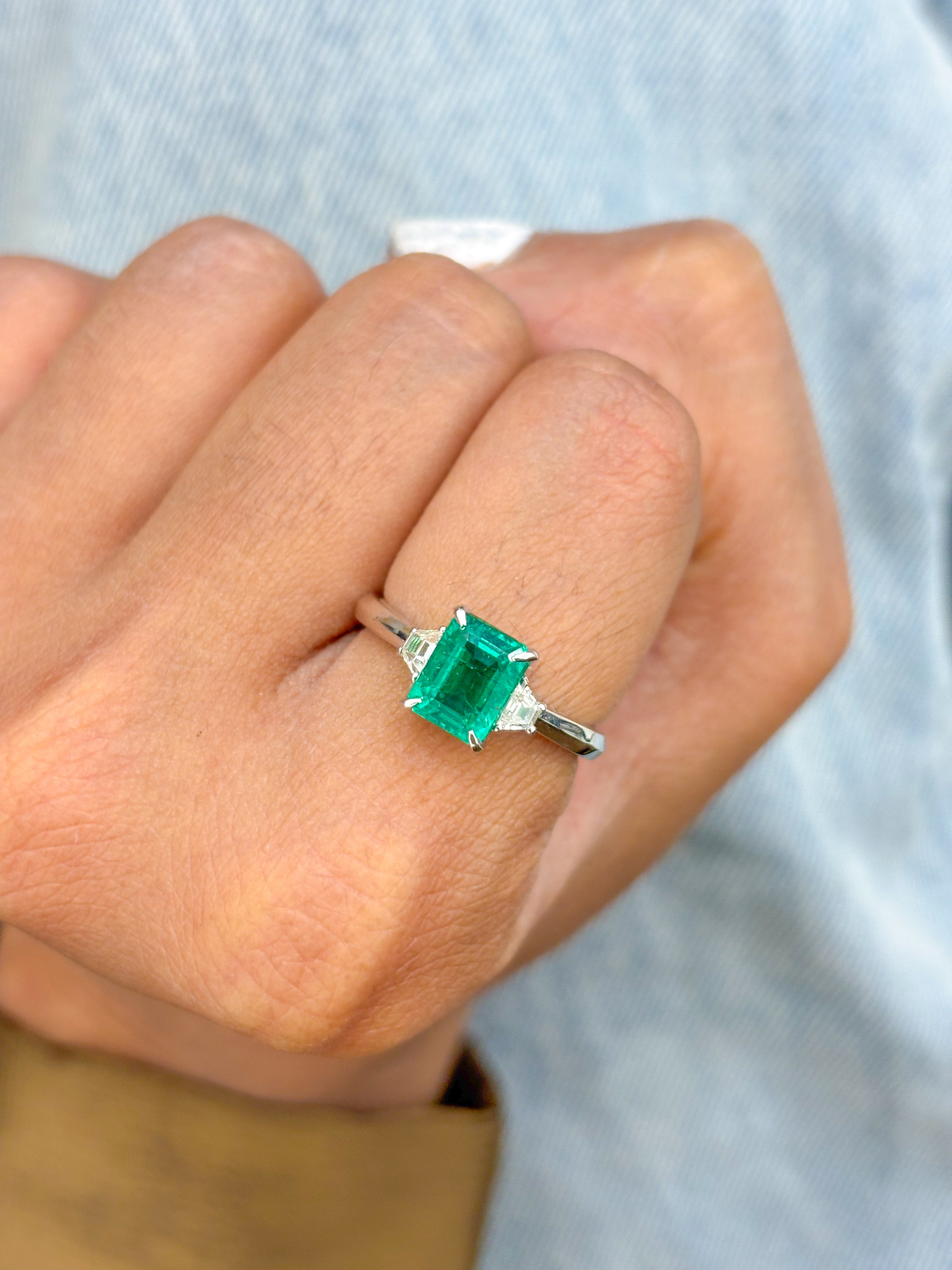 JPRG-2391/6094 Emerald Octagon With Diamond Fancy 3 Stone Ring | 18K