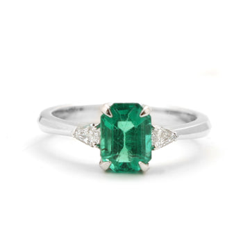 JPRG-2394/6097 Emerald Octagon With Diamond Fancy 3 Stone Ring | 18K