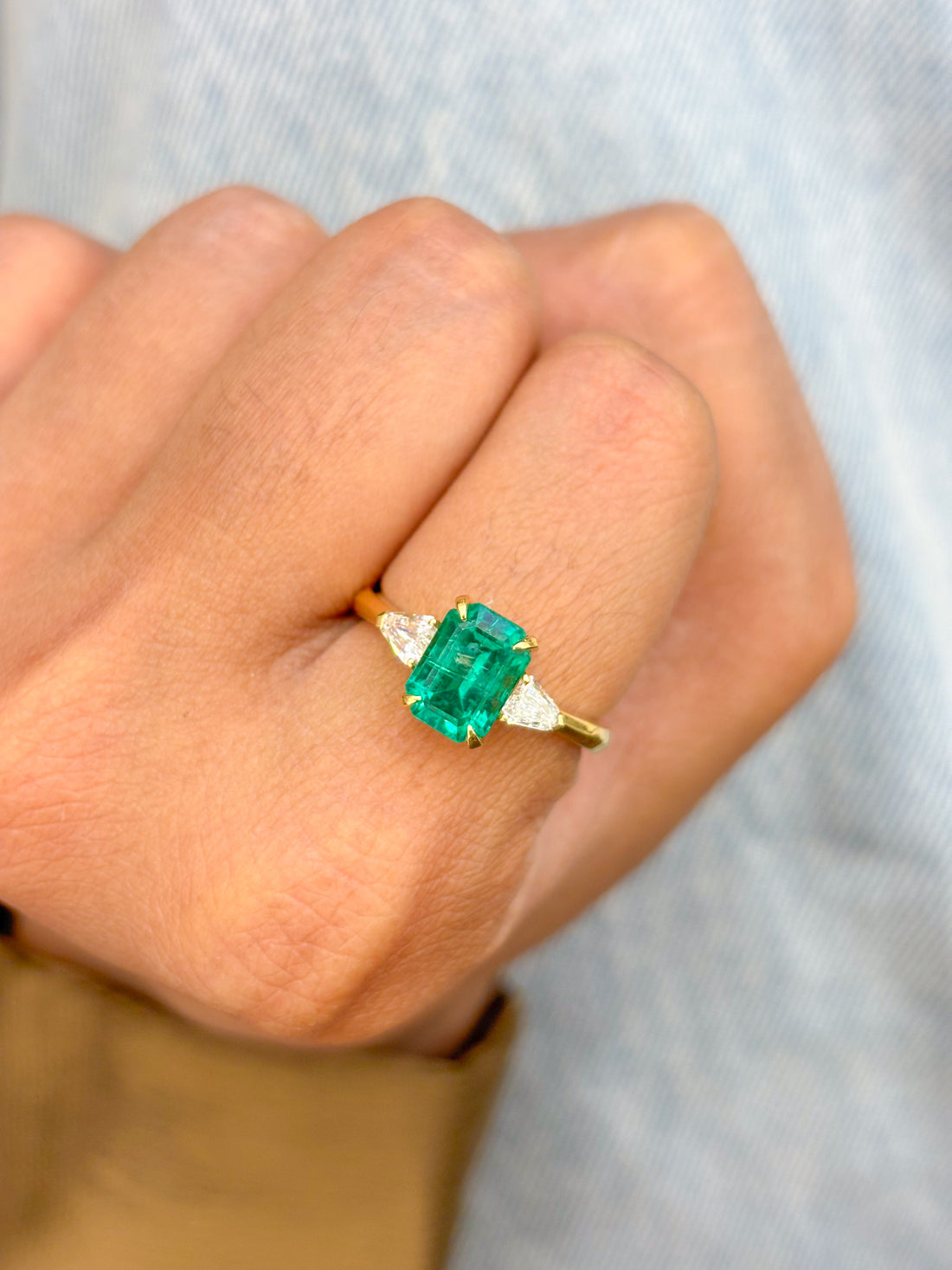 JPRG-2395/6098 Emerald Octagon With Diamond Fancy 3 Stone Ring | 18K
