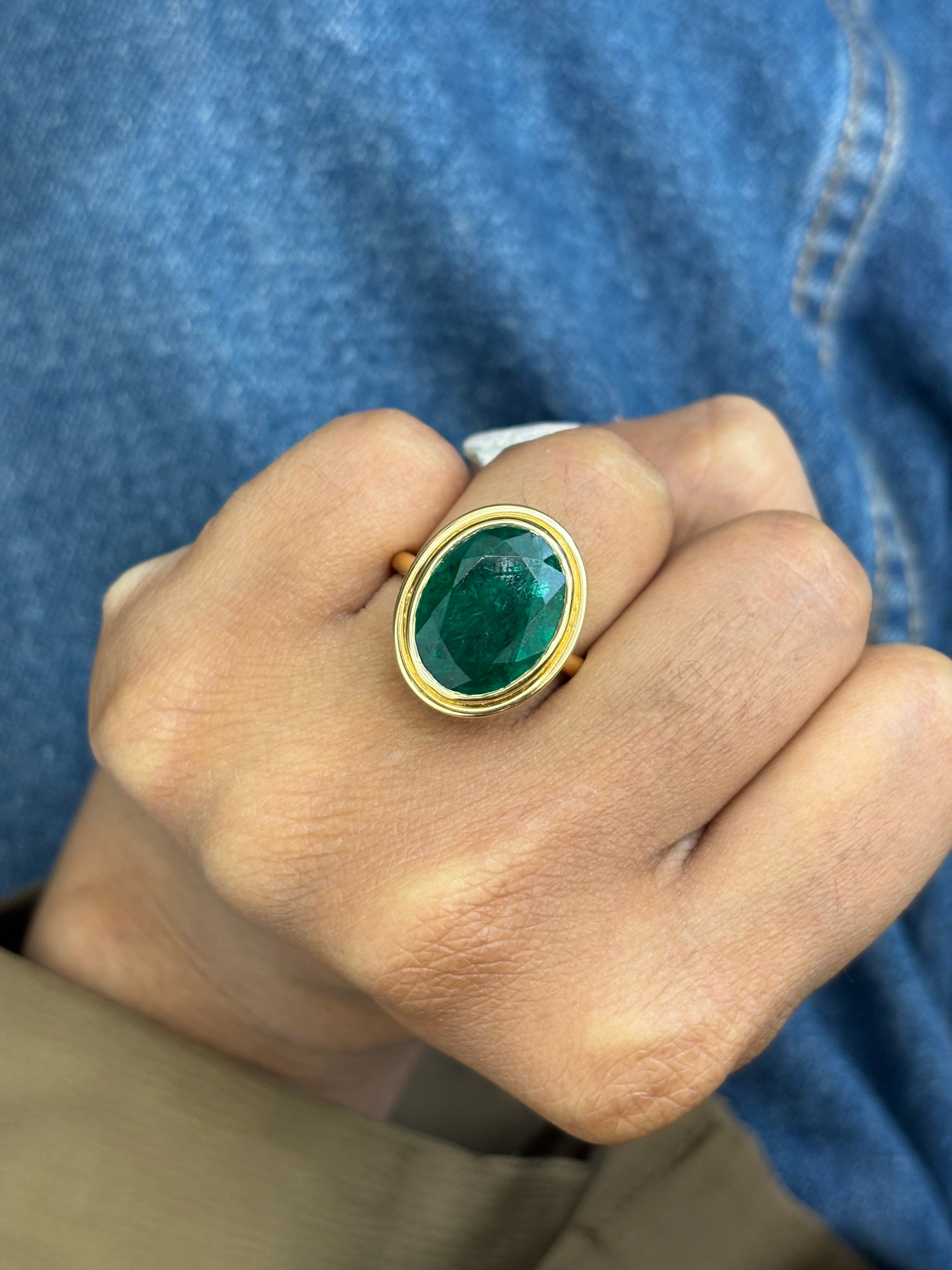 JPRG-2406/6132 Emerald Oval Big Size Bezel Ring | 18K