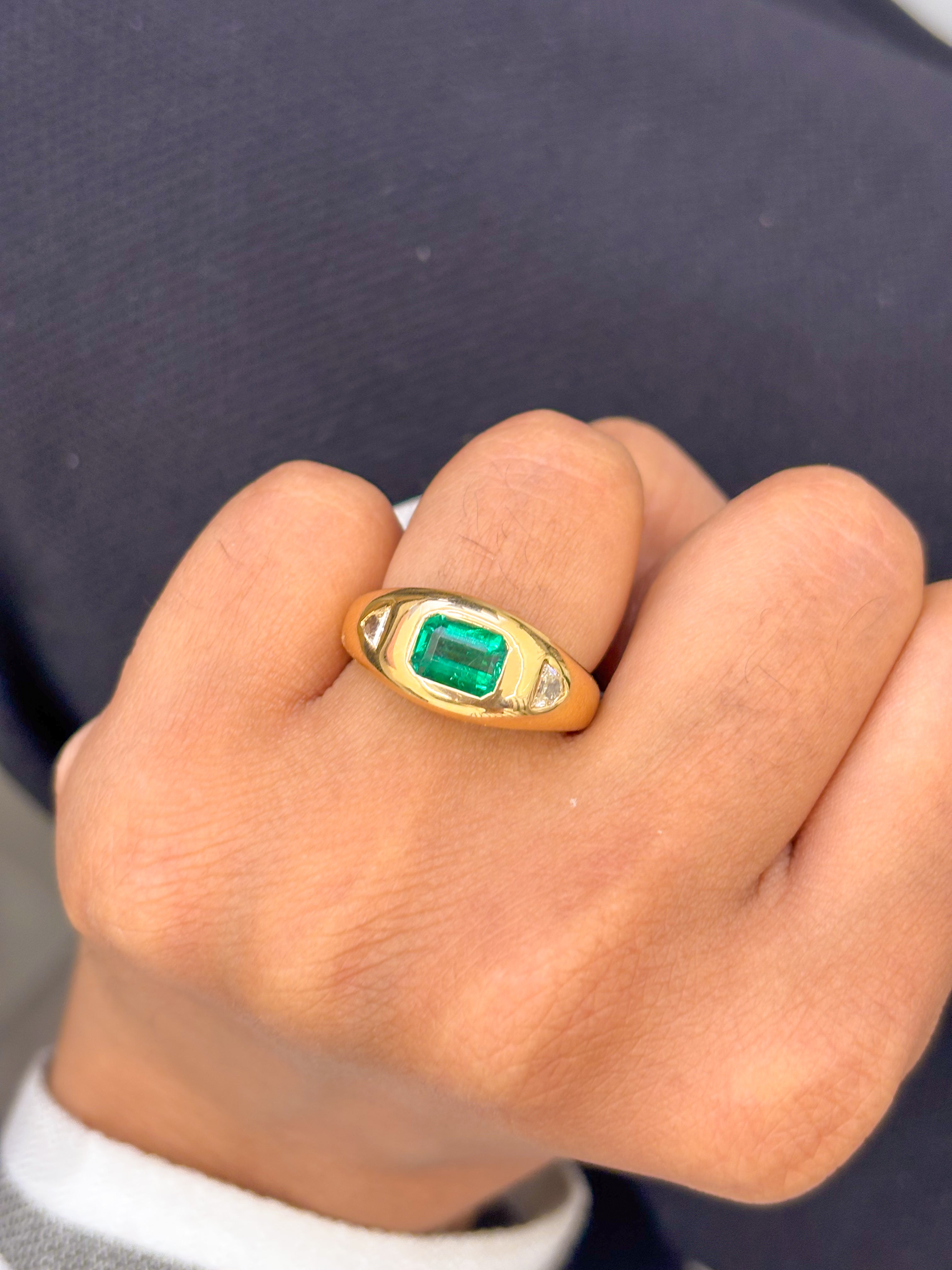 JPRG-2529/6576 Emerald Octagon With Diamond Chunky Ring | 18K