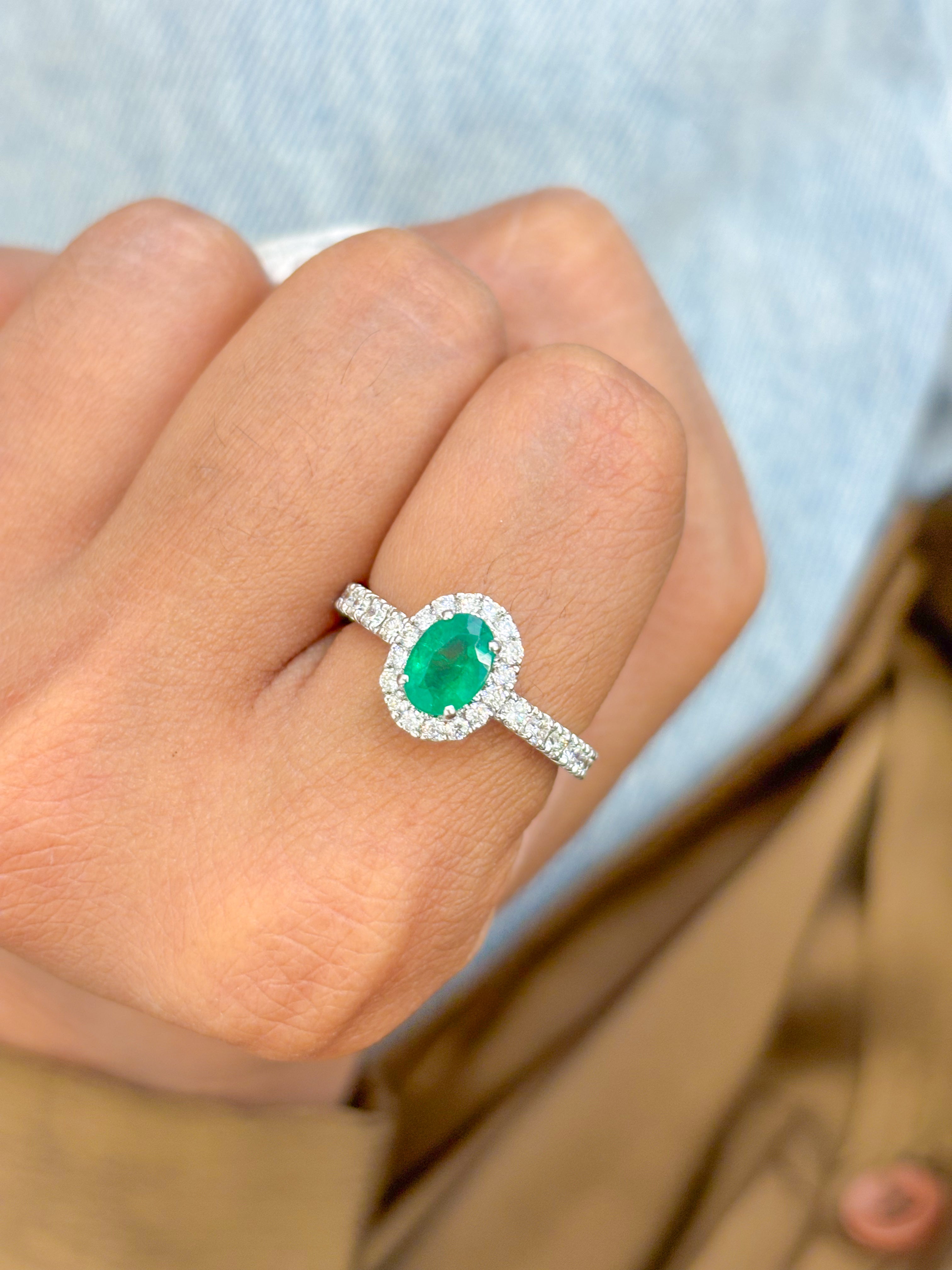 JPRG-2636/6883 Emerald Oval With Diamond Ring | 18K