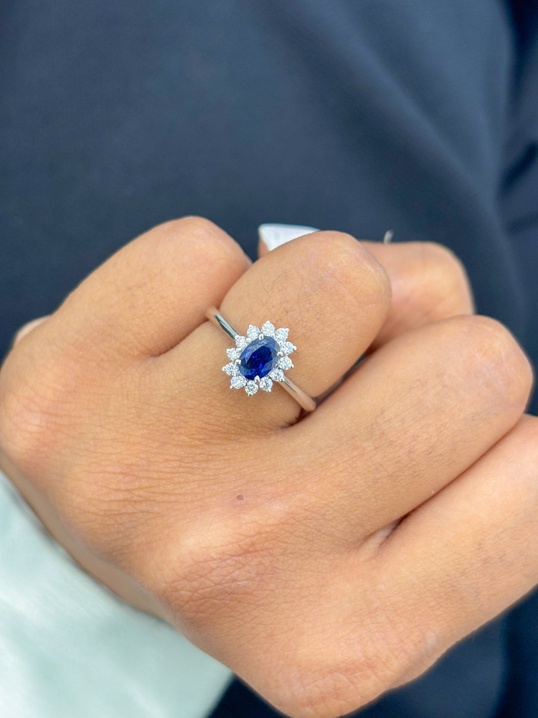 JPRG-2686/6970 Blue Sapphire Oval Diamond Cut Diamond Ring | 18K