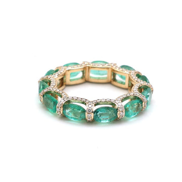 JPRG-2747/7166 Emerald Oval 6X4 With Diamond Ring | 18K