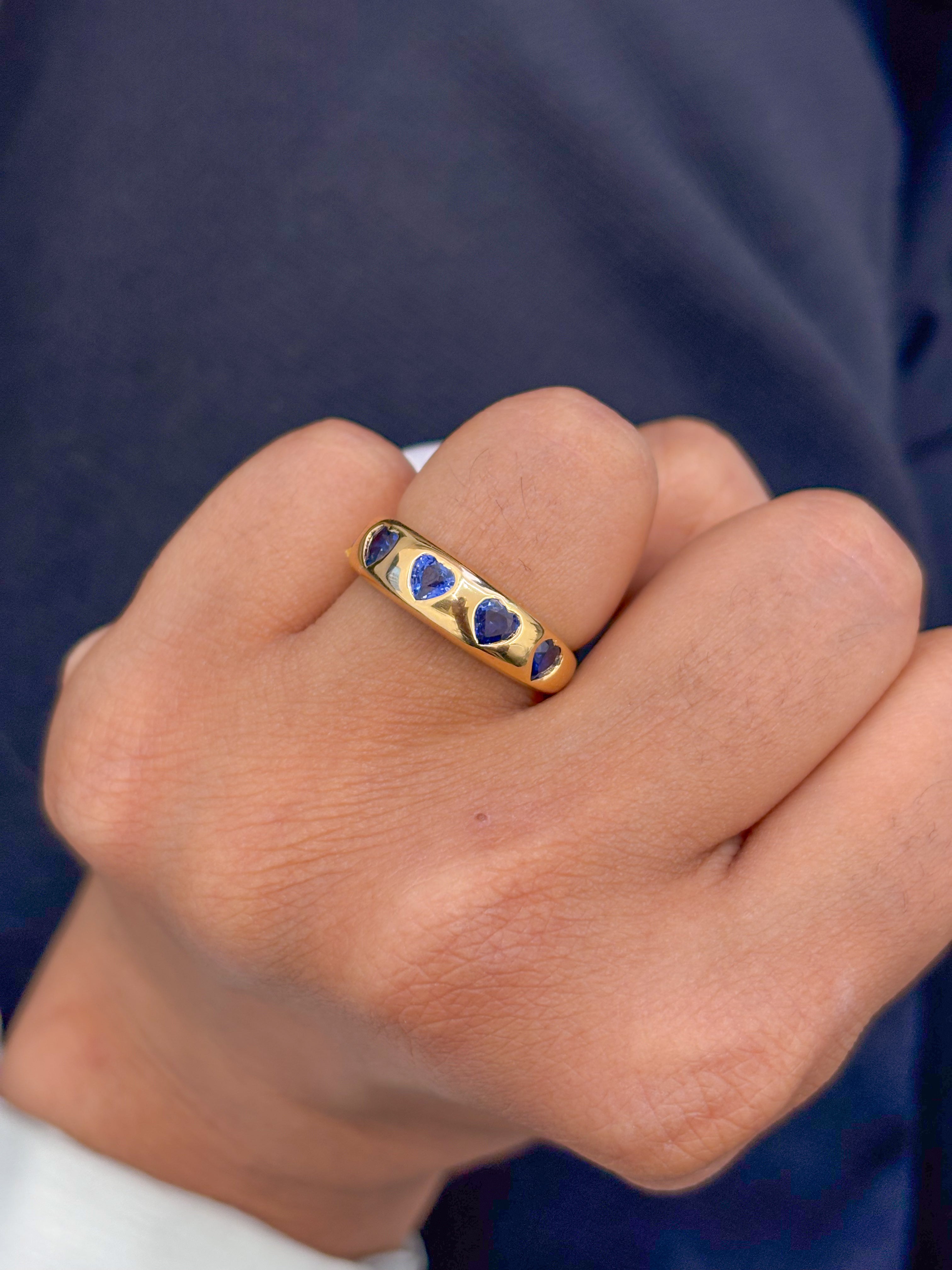 JPRG-2807/7342 Blue Sapphire Heart Chunky Ring | 18K