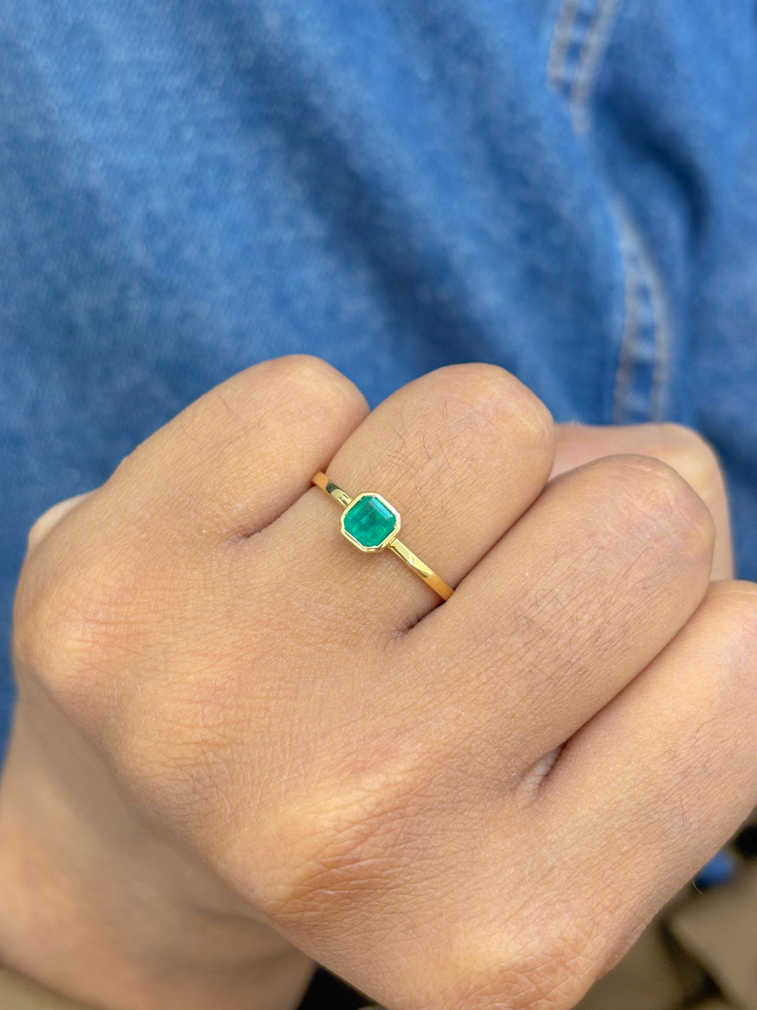 JPRG-2870/7463 Emerald Square Octagon Bezel Set Ring | 18K