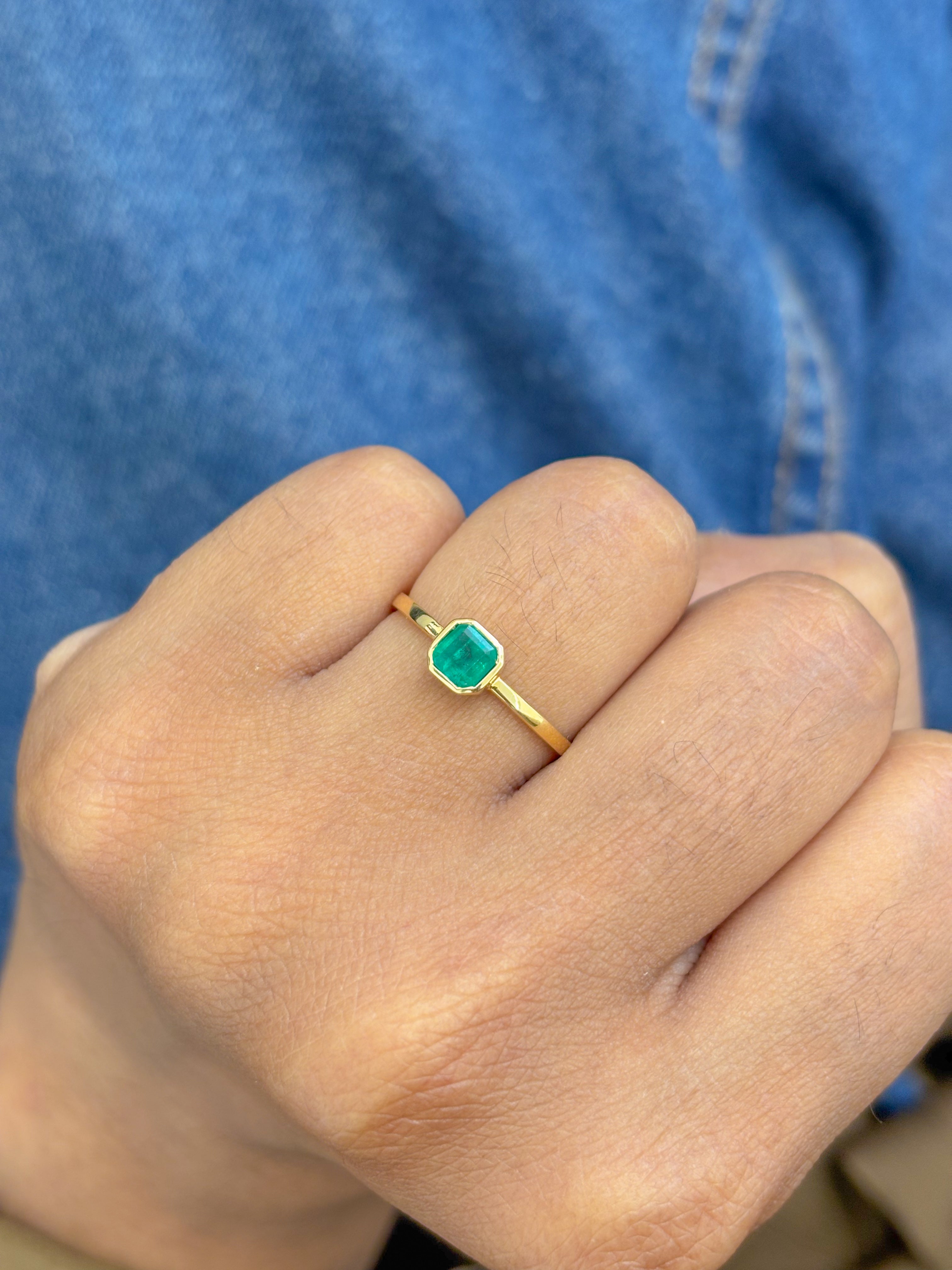 JPRG-2870/7463 Emerald Square Octagon Bezel Set Ring | 18K